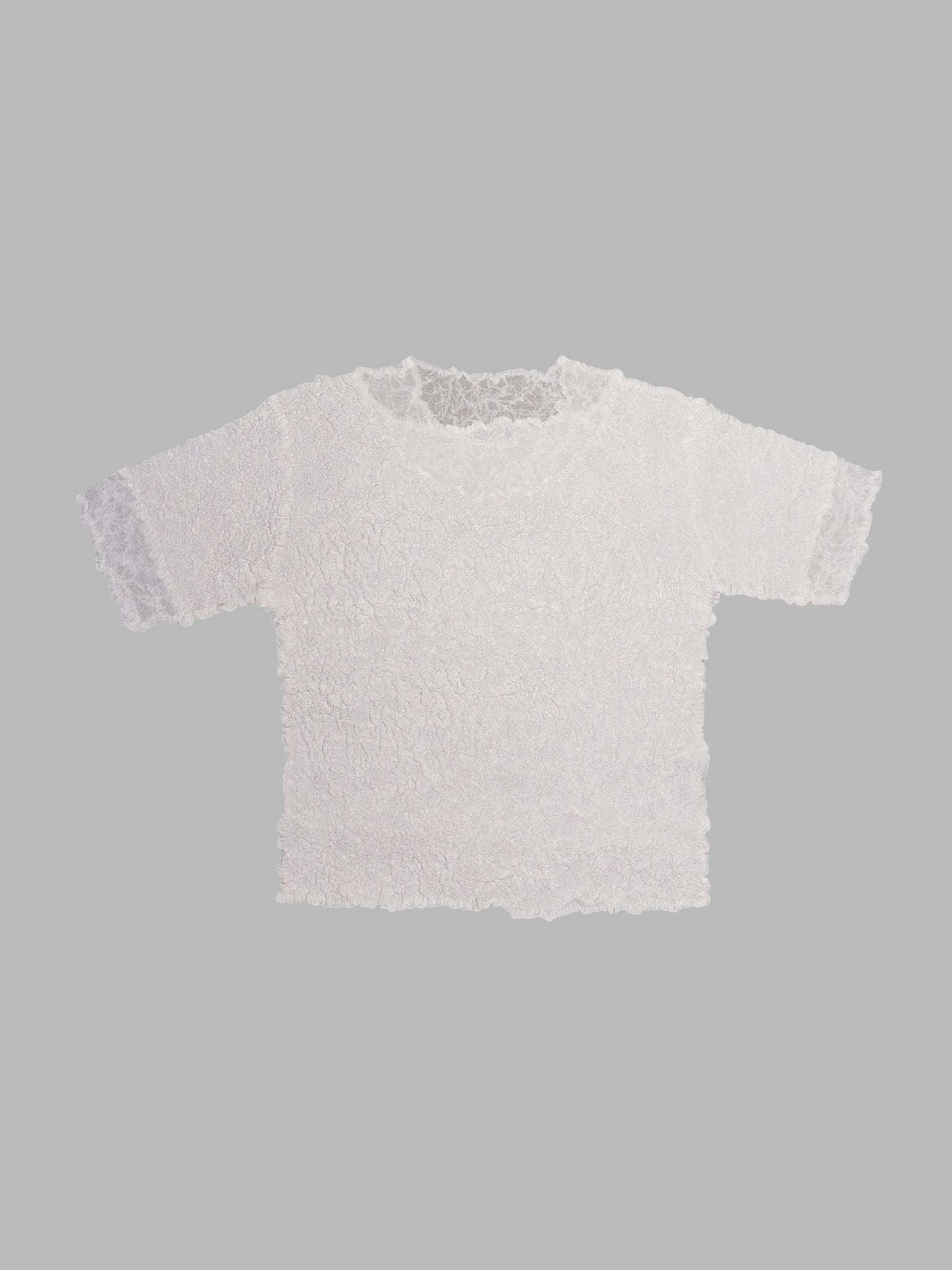 Wrinqle Inoue Pleats white wrinkled polyester t-shirt with sheer edges