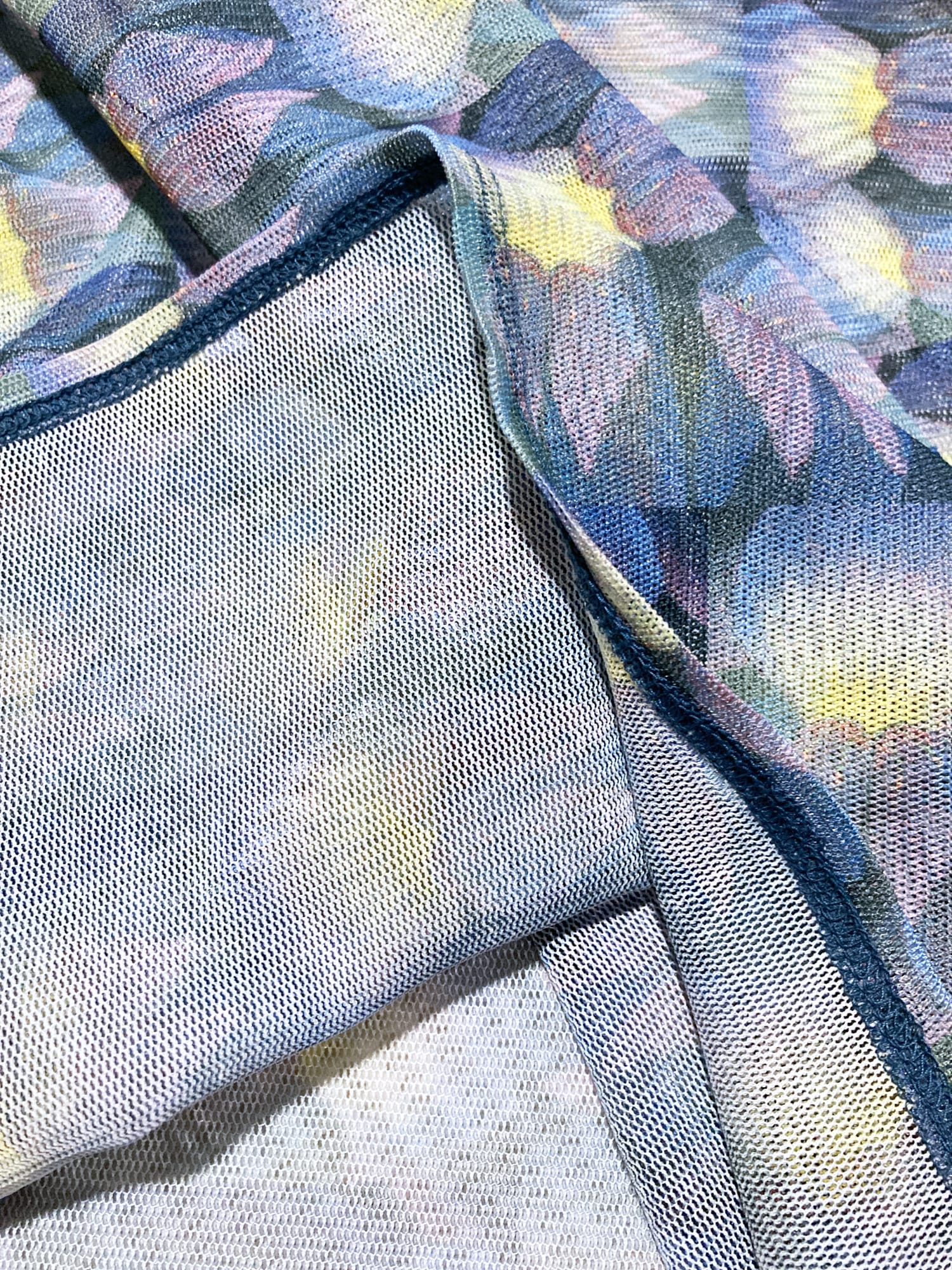 Wrinqle Inoue Pleats purple blue yellow shell pattern poly mesh sleeveless top