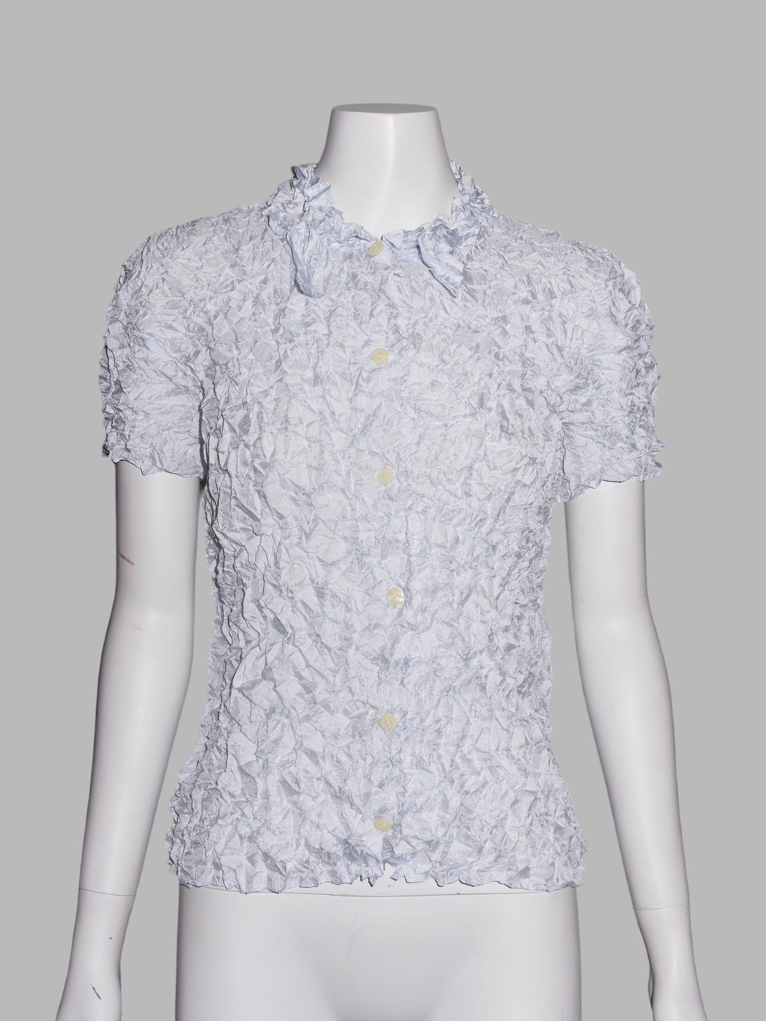 Wrinqle Inoue Pleats pale silvery blue ? wrinkled polyester short sleeve shirt