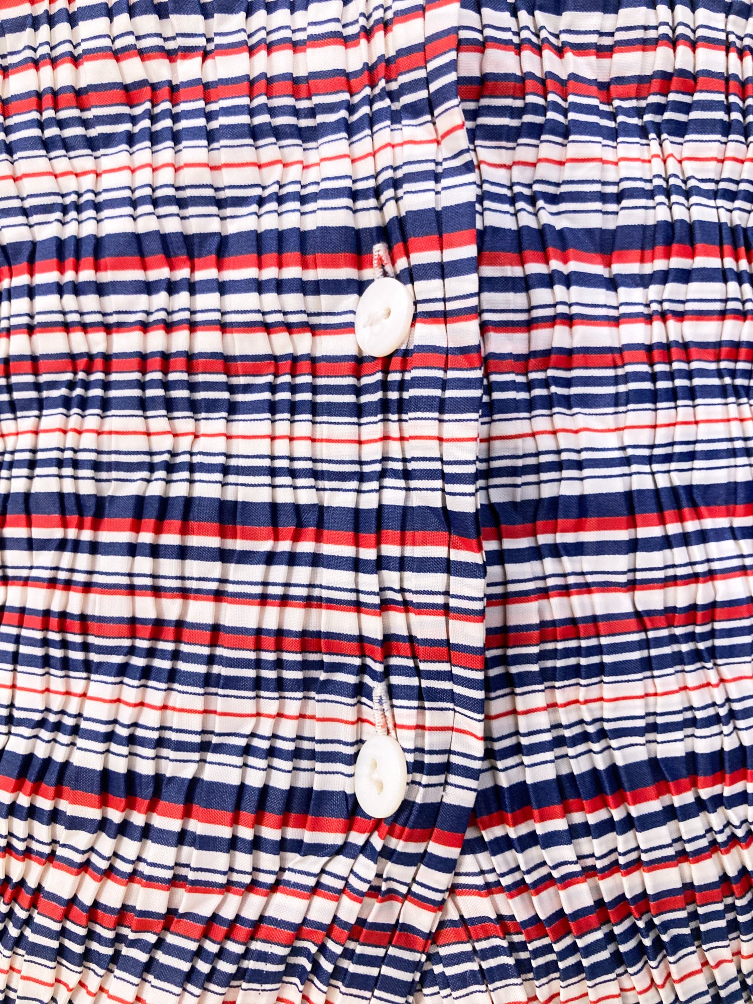 Wrinqle Inoue Pleats blue red white stripe pleated polyester shirt