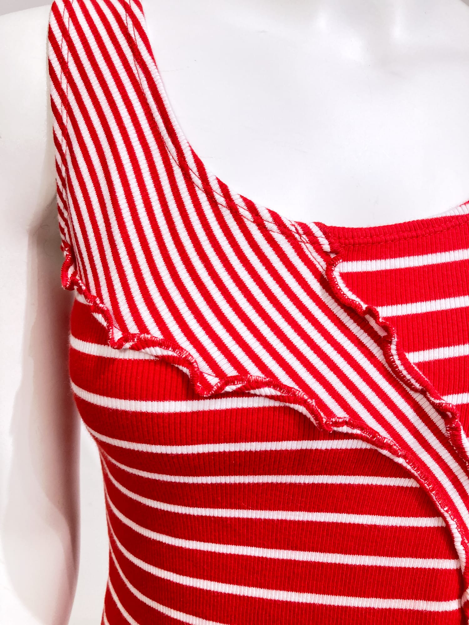 Ann Max striped red and white patchwork knit singlet