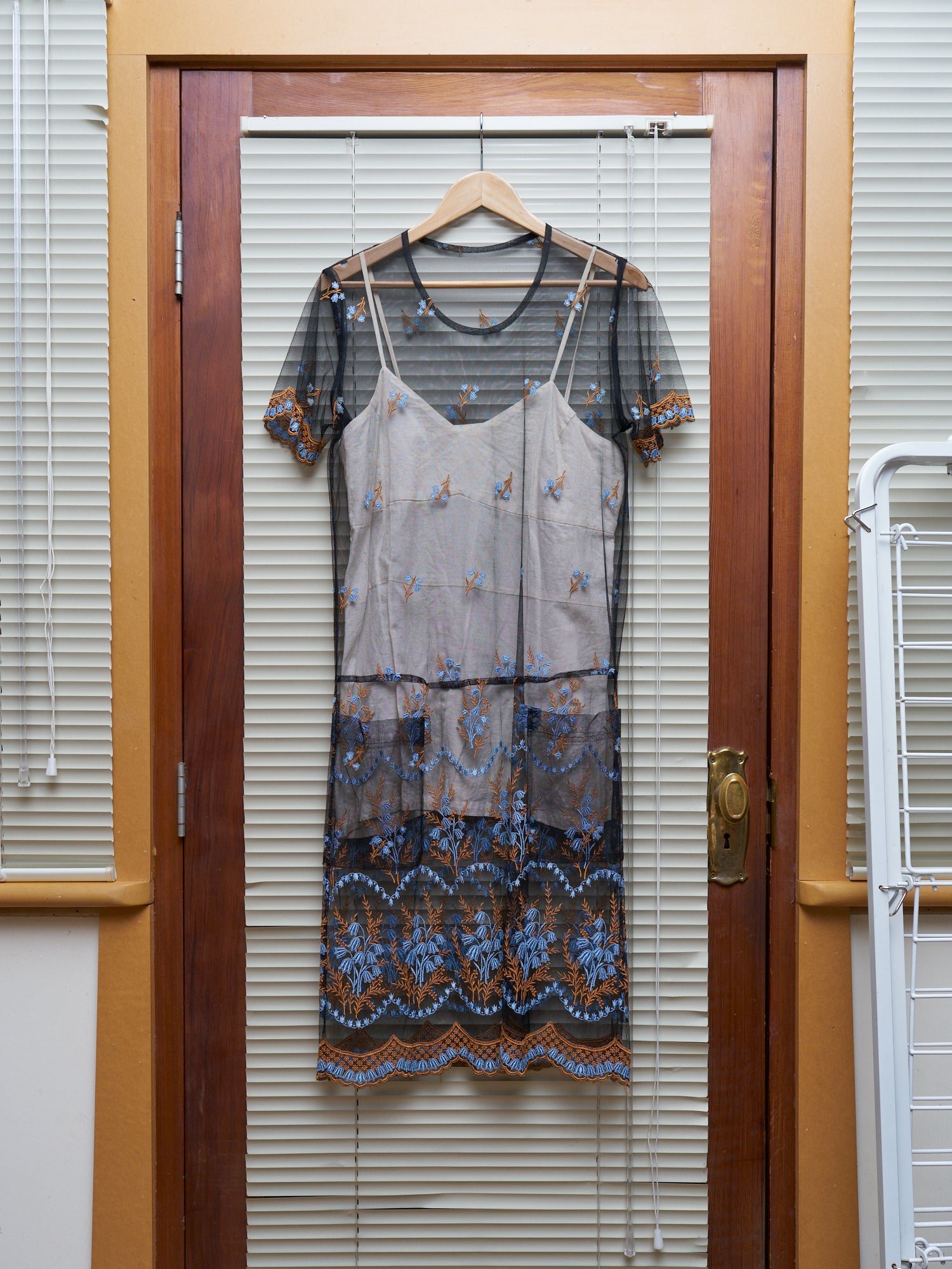 ワンピース COMME des GARCONS AD1995 Mesh Dress Comme des garcons AW1995 layered embroidered mesh short sleeve