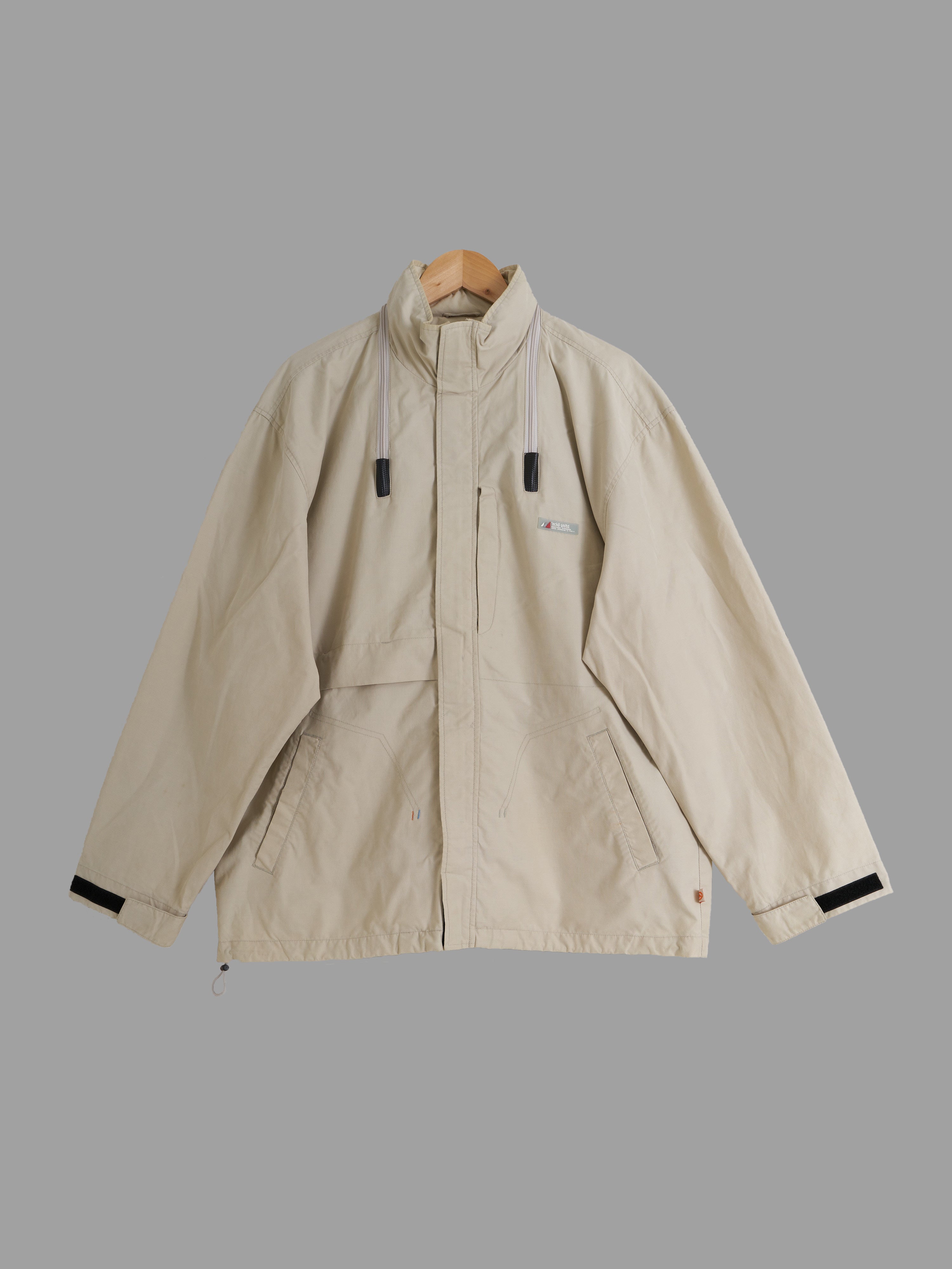 ECKO UNLTD 2000s beige CD pocket jacket with packable hood 