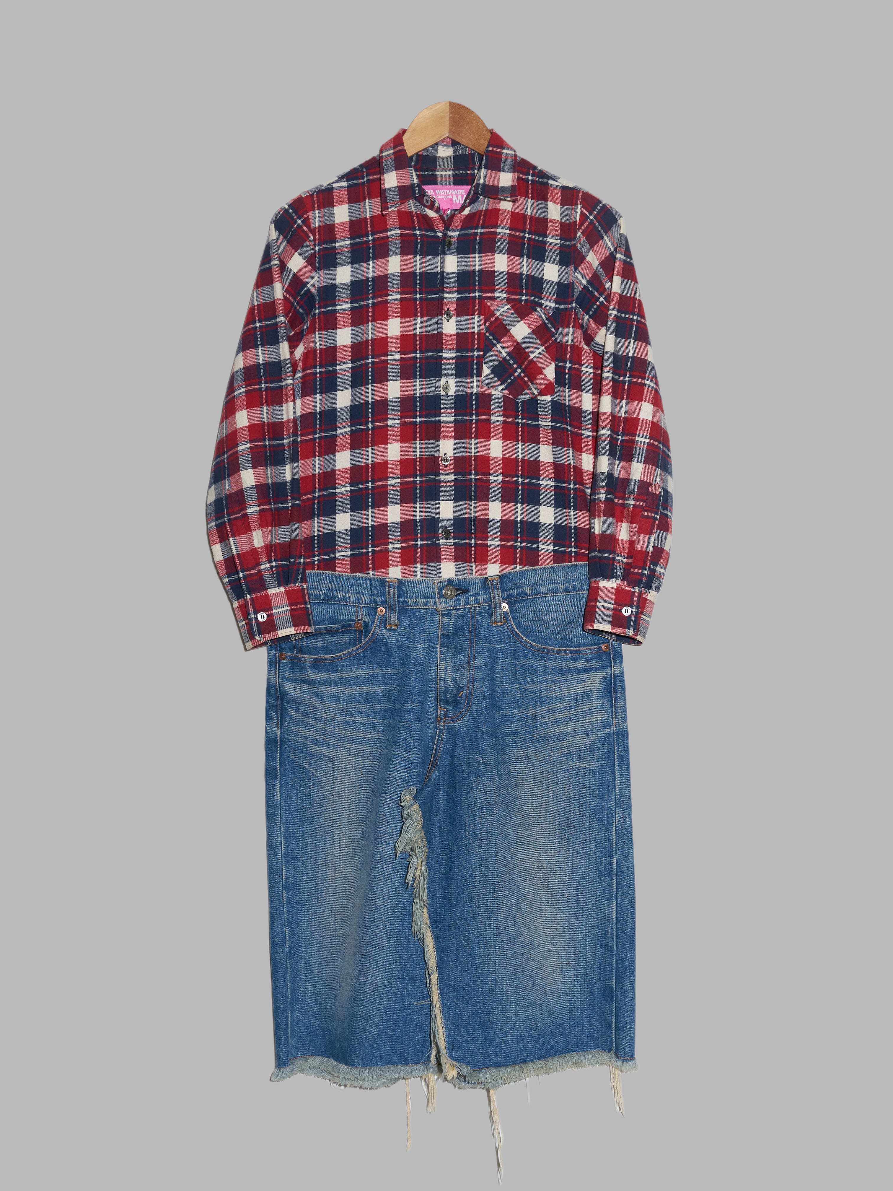 Junya Watanabe Man Pink 2003 red shirt and denim skirt dress Filter store Junya Watanabe Man Pink 2003 red shirt and denim skirt dress Filter store