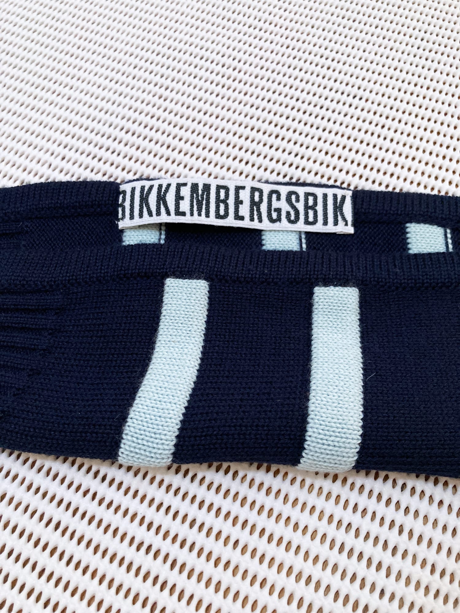 Dirk Bikkembergs 1990s 2000s navy wool neck warmer scarf with pale blue stripes