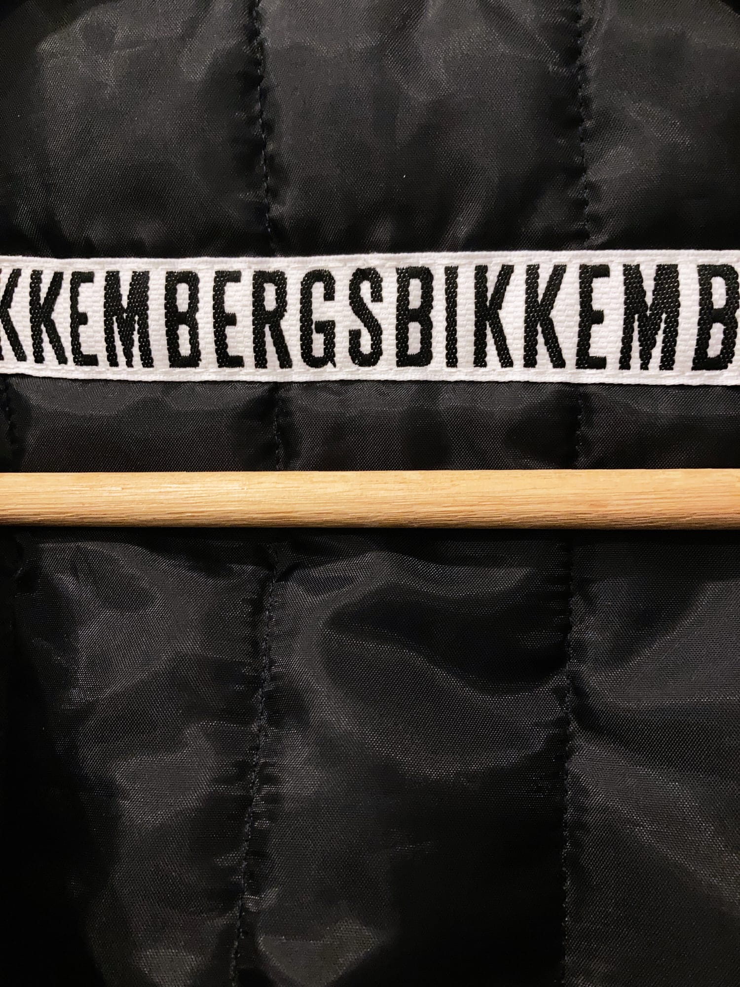 Dirk Bikkembergs padded dark blue multi pocket hooded parka - size M