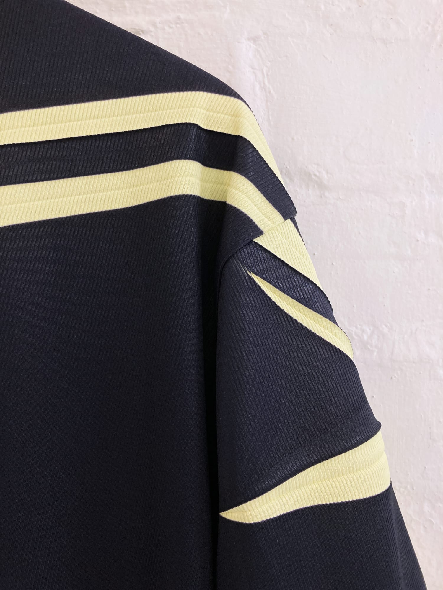 Yoshiyuki Konishi Ficce Uomo 90s black polyester shibori-dyed t