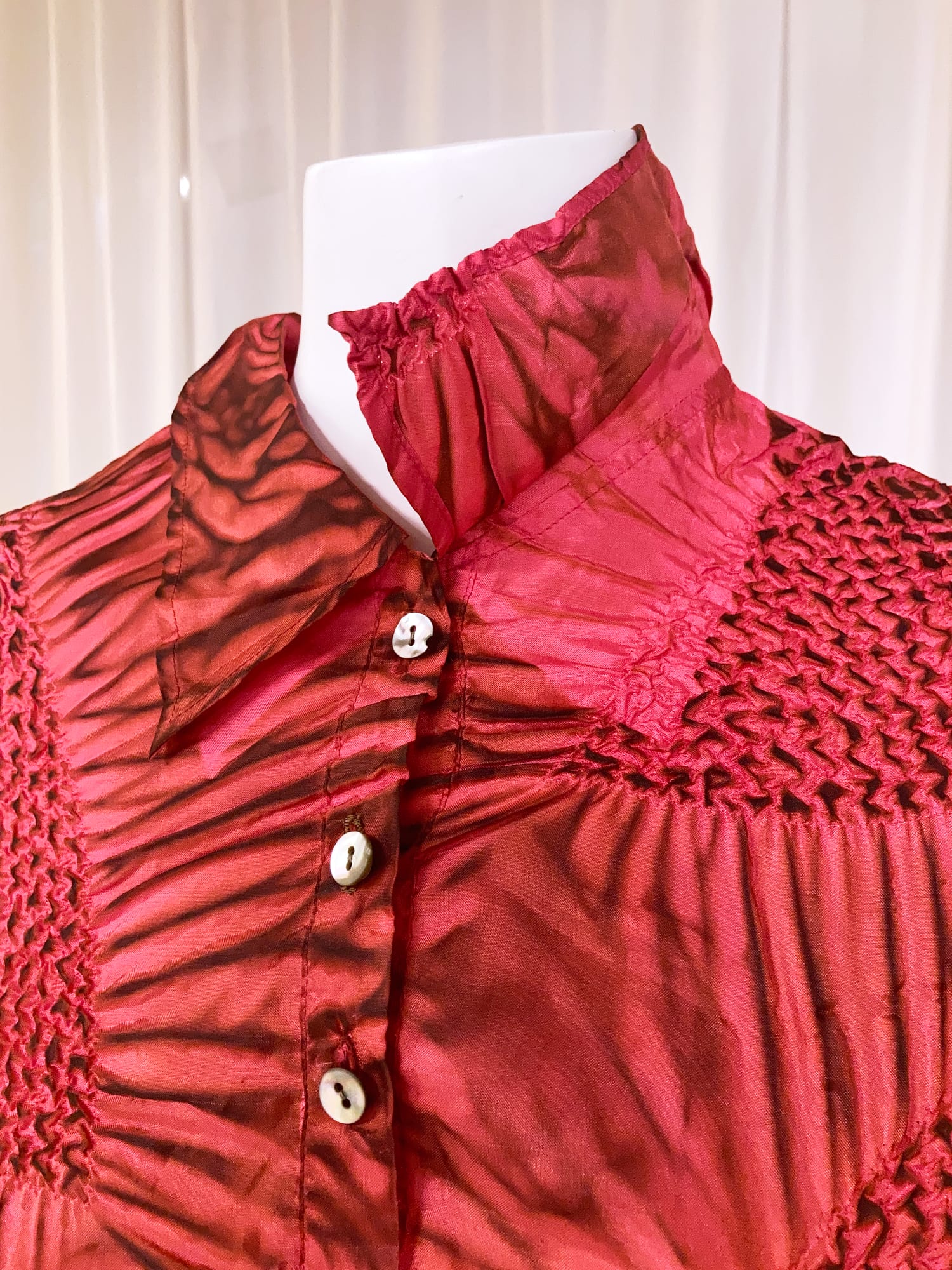 Yoshiki Hishinuma 1990s red and pink creased polyester leaf pattern dress