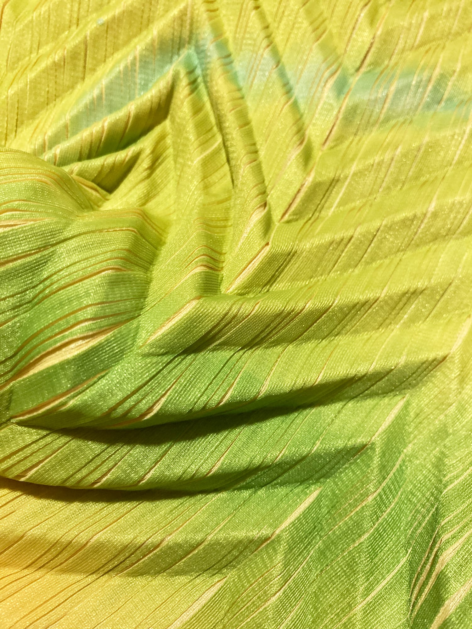 Wrinqle Inoue Pleats yellow green wrinkled polyester singlet
