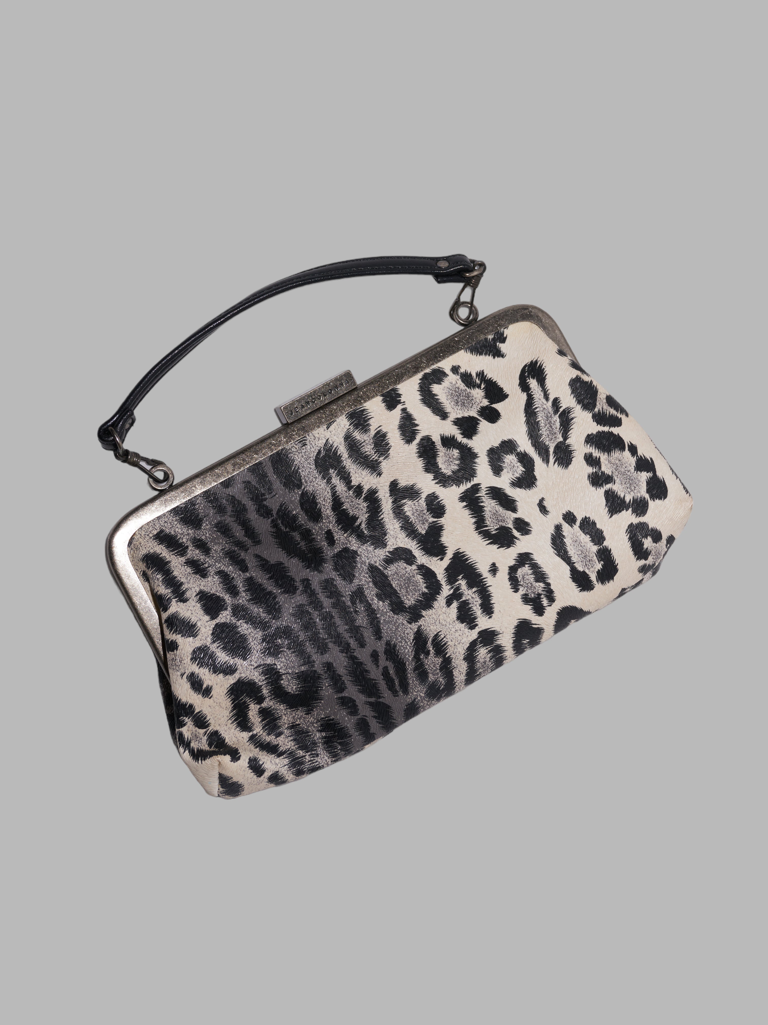 バッグ JEAN COLONNA 90s Frame One Shoulder Bag Jean Colonna small white vinyl leopard print chain strap party bag