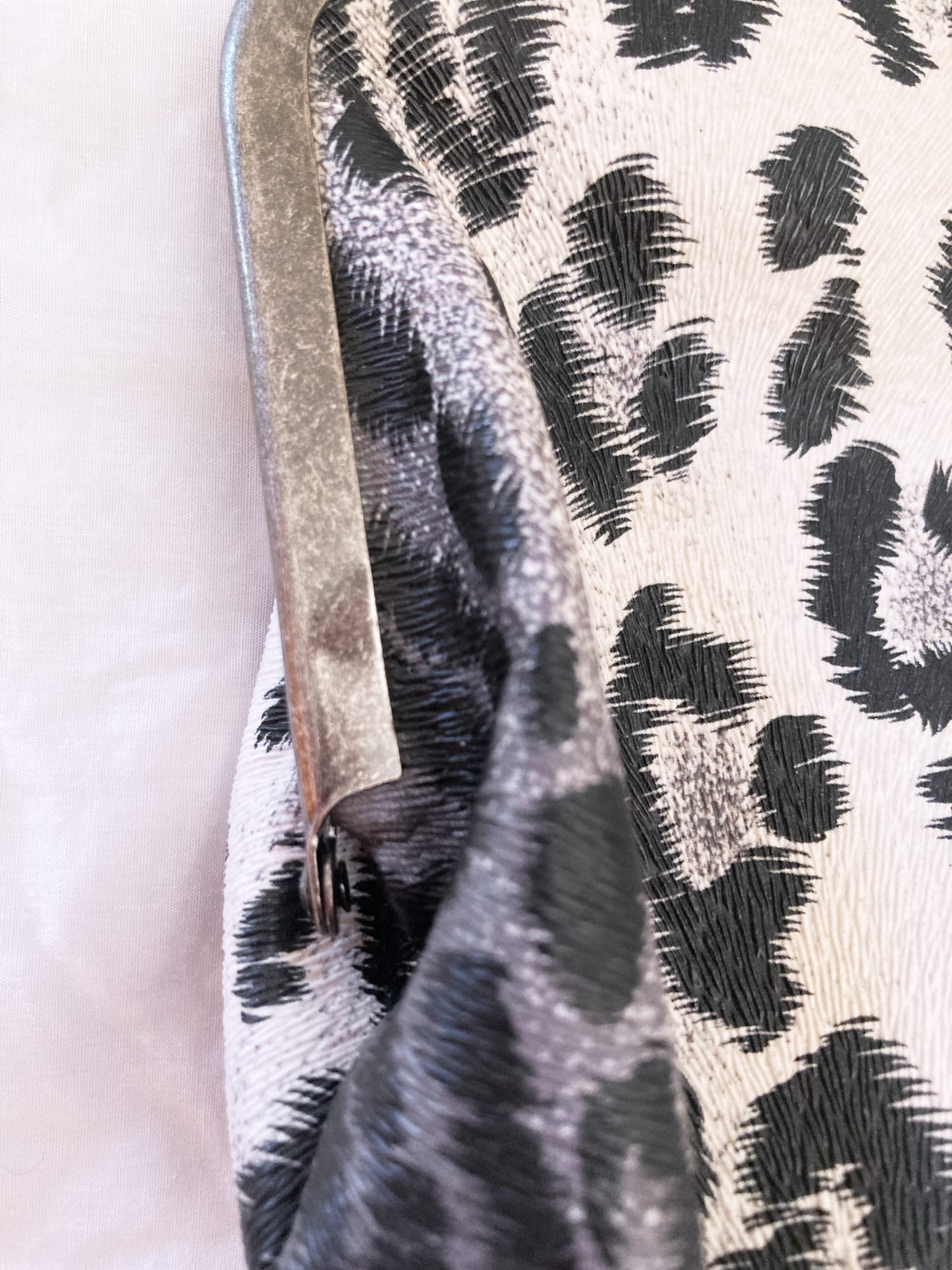 Jean Colonna small white vinyl leopard print chain strap party bag