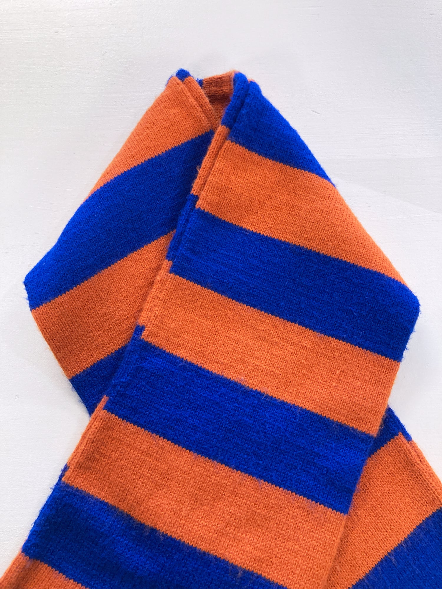 X-Girl Kim Gordon 1990s blue orange striped knit beanie with matching scarf