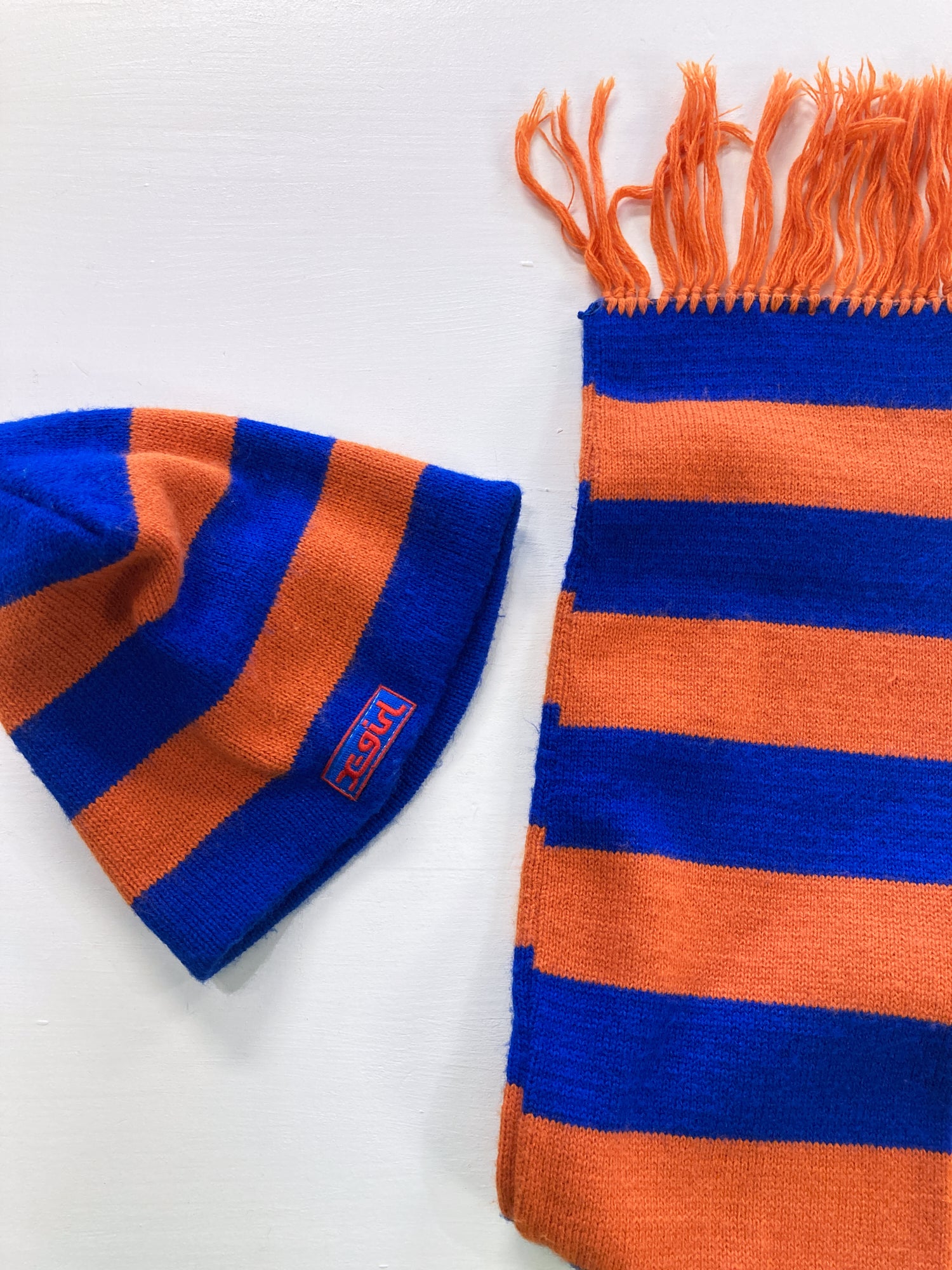 X-Girl Kim Gordon 1990s blue orange striped knit beanie with matching scarf