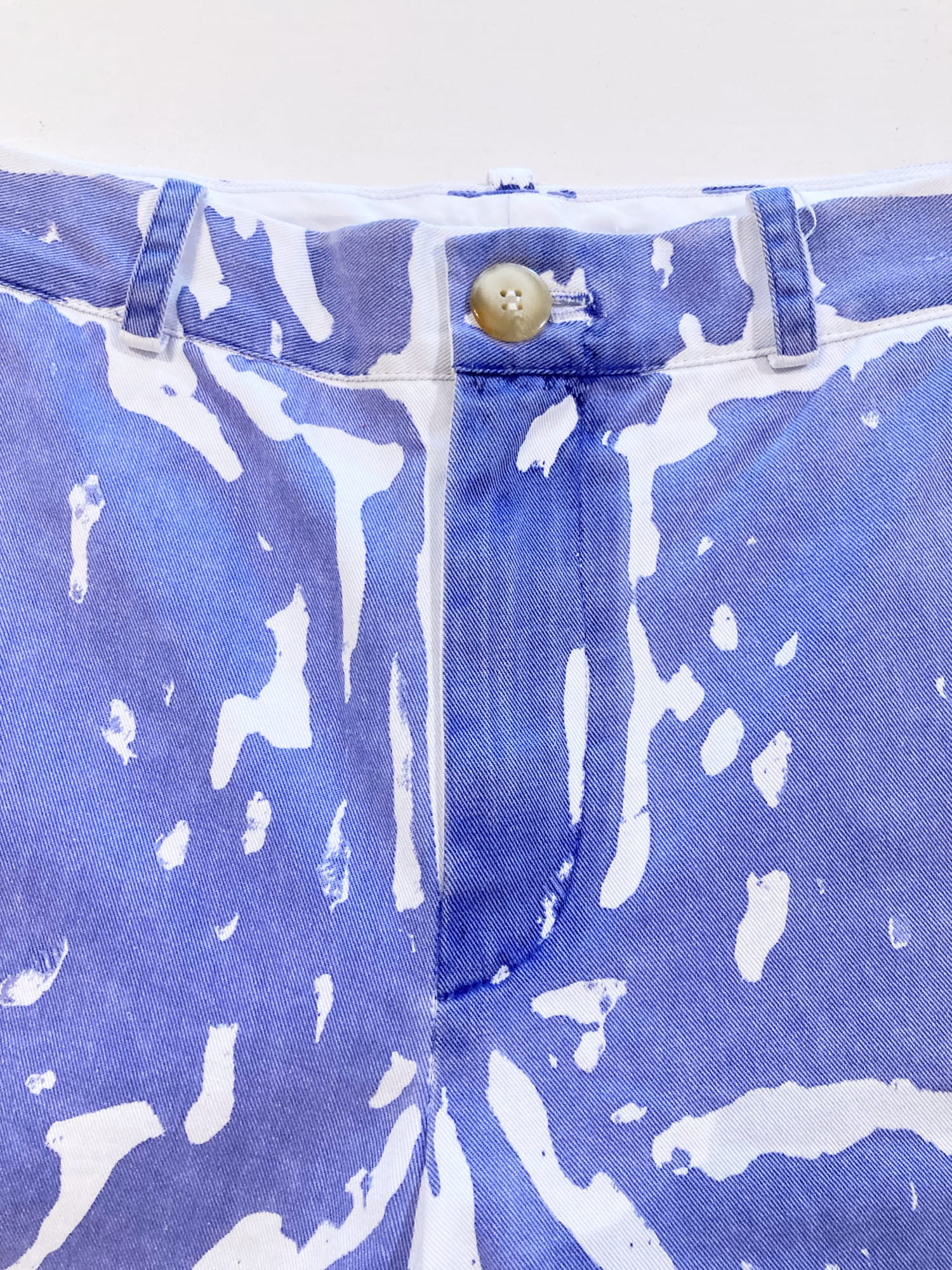 Eley Kishimoto blue cotton splotch print shorts