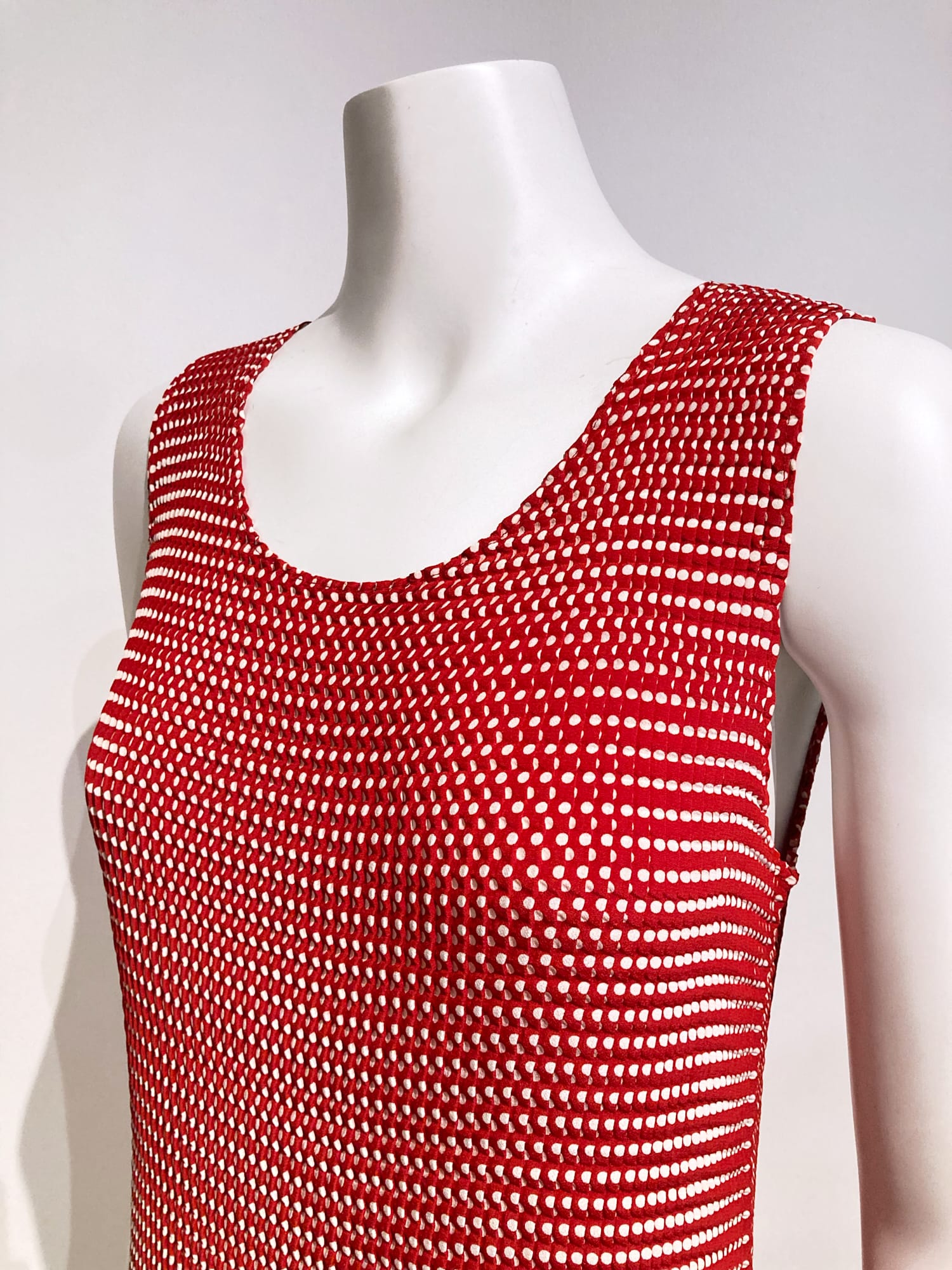 Issey Miyake 1990s spotted red and white pleated polyester sleeveless dress