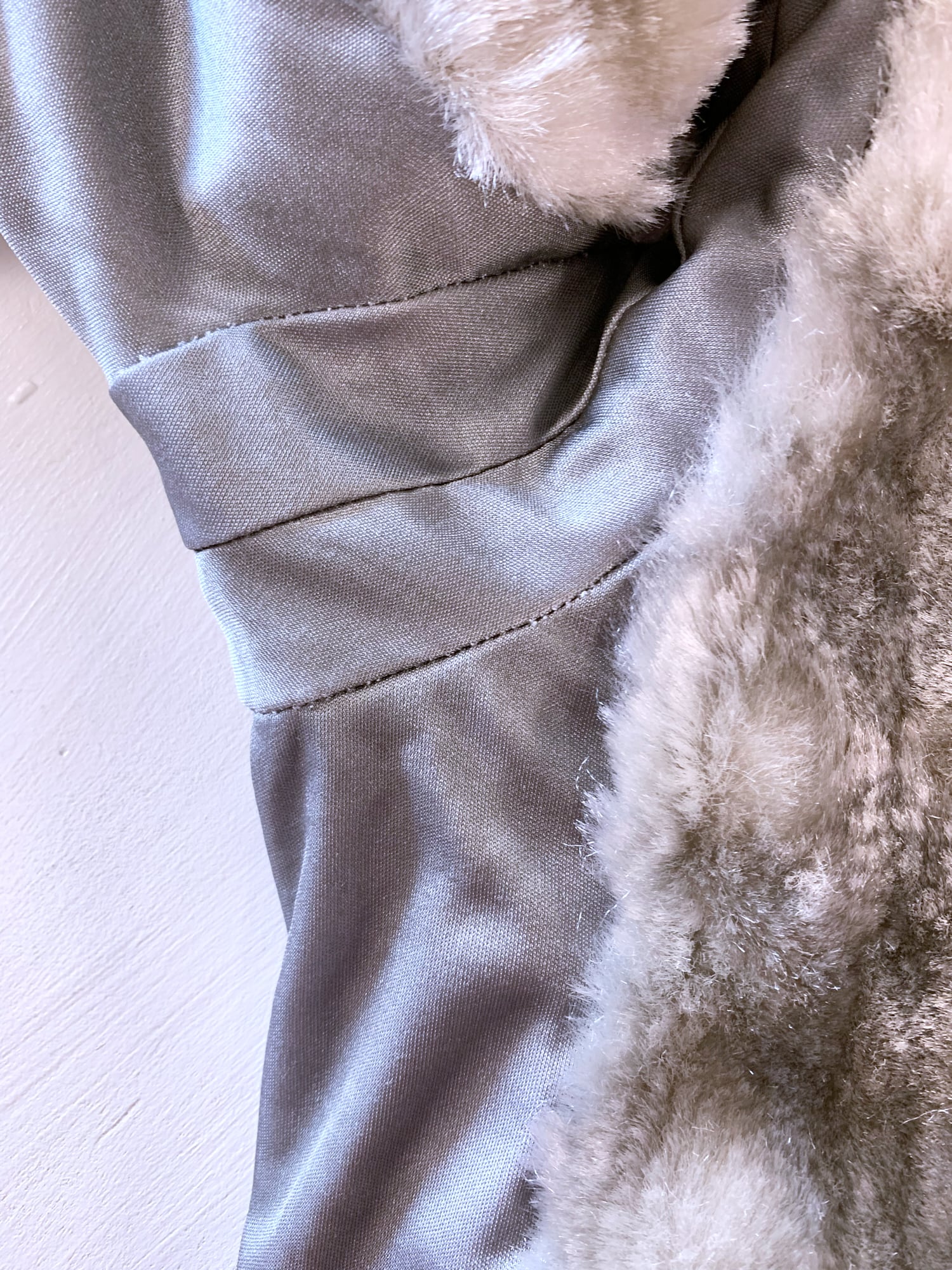 Junya Watanabe winter 1995 cropped silver faux fur jacket with knit fabric panels