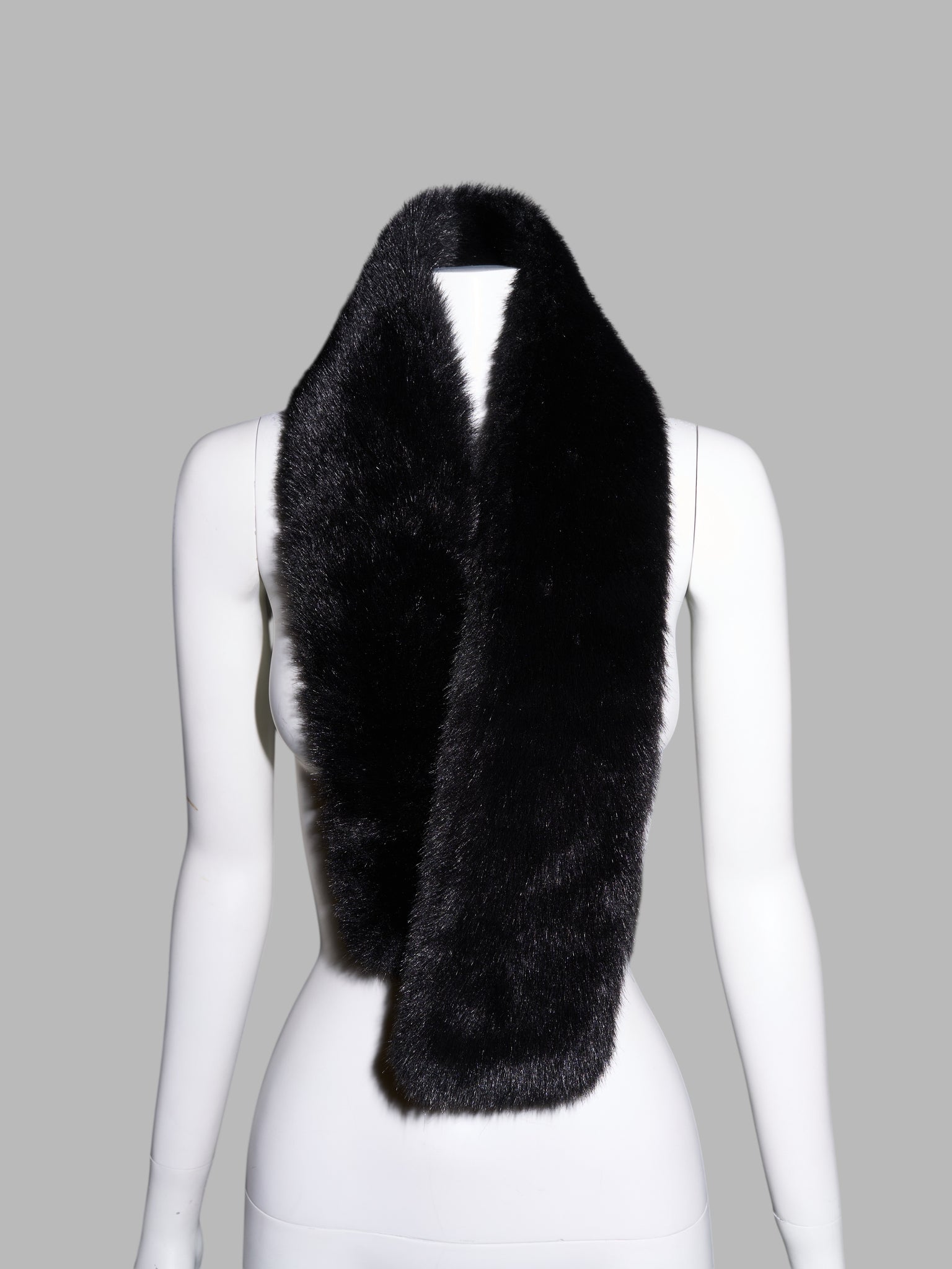 Tricot Comme des Garcons Junya Watanabe winter 1995 black faux fur scarf neck warmer