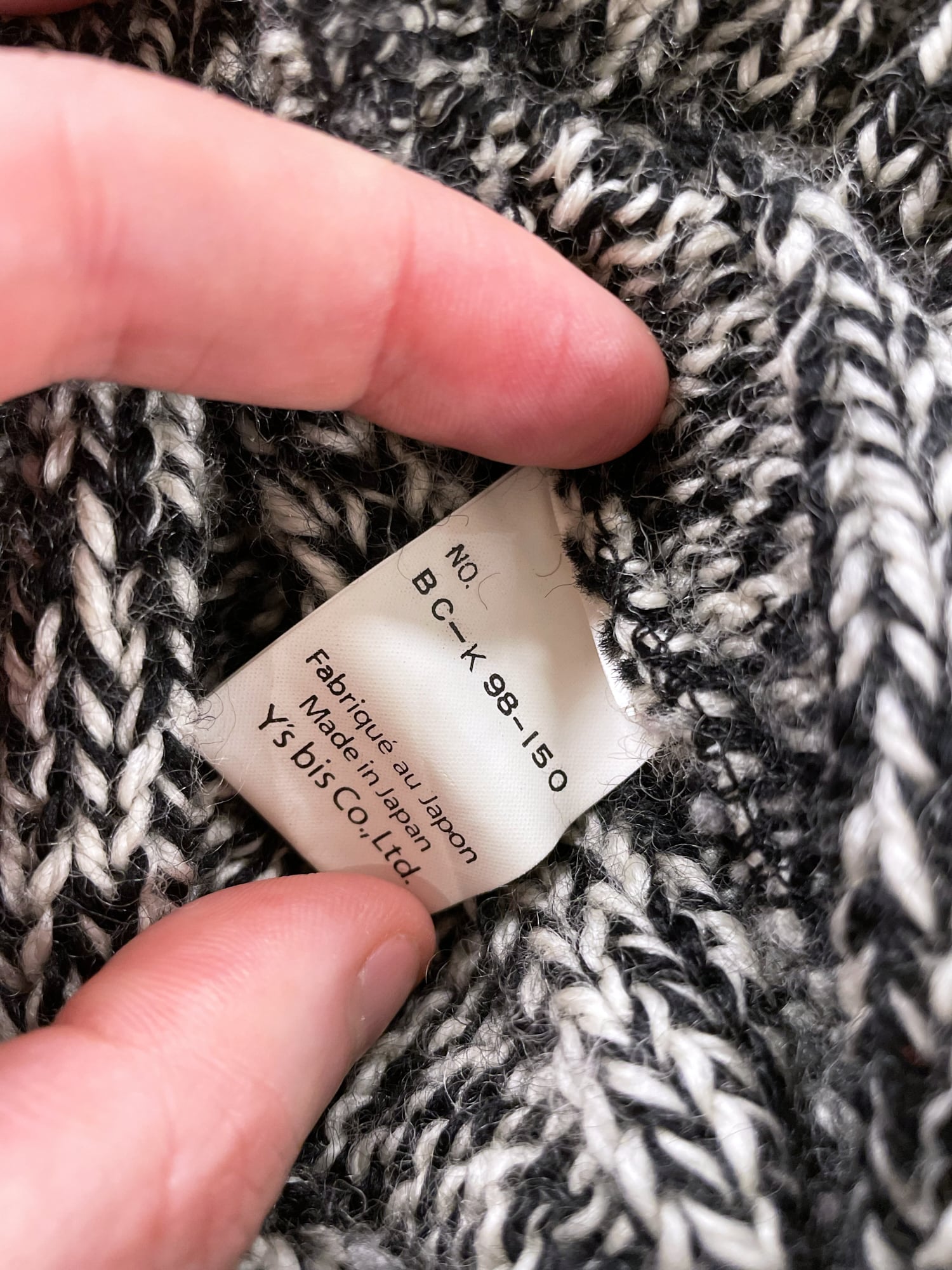 Y’s bis Yohji Yamamoto black white heathered wool rib red accent v-neck jumper