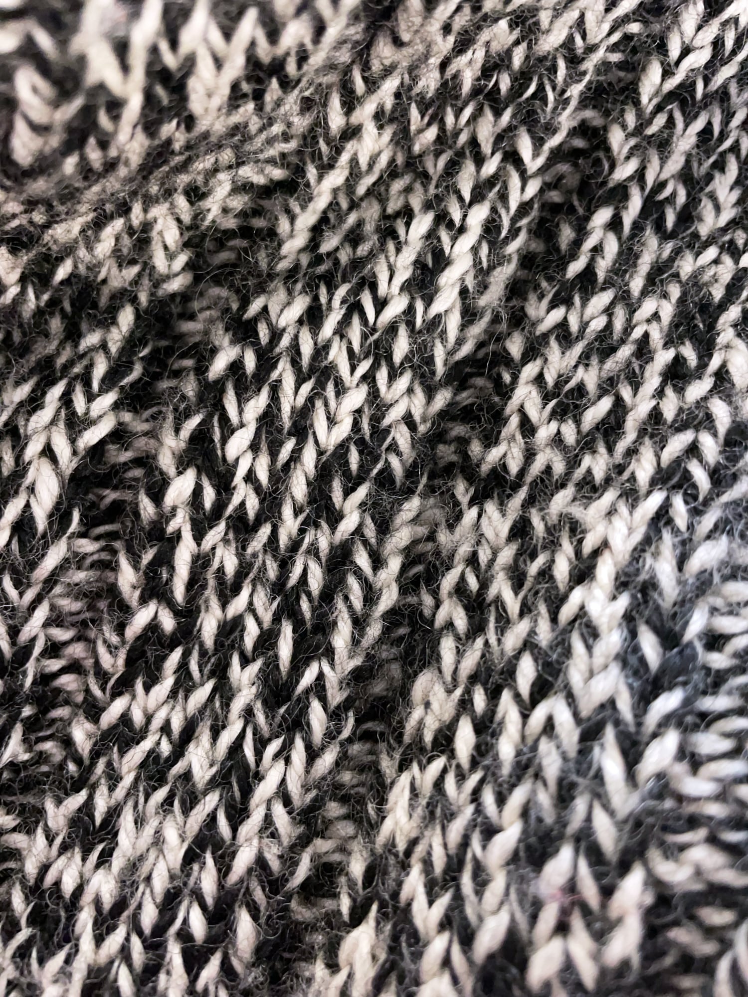 Y’s bis Yohji Yamamoto black white heathered wool rib red accent v-neck jumper