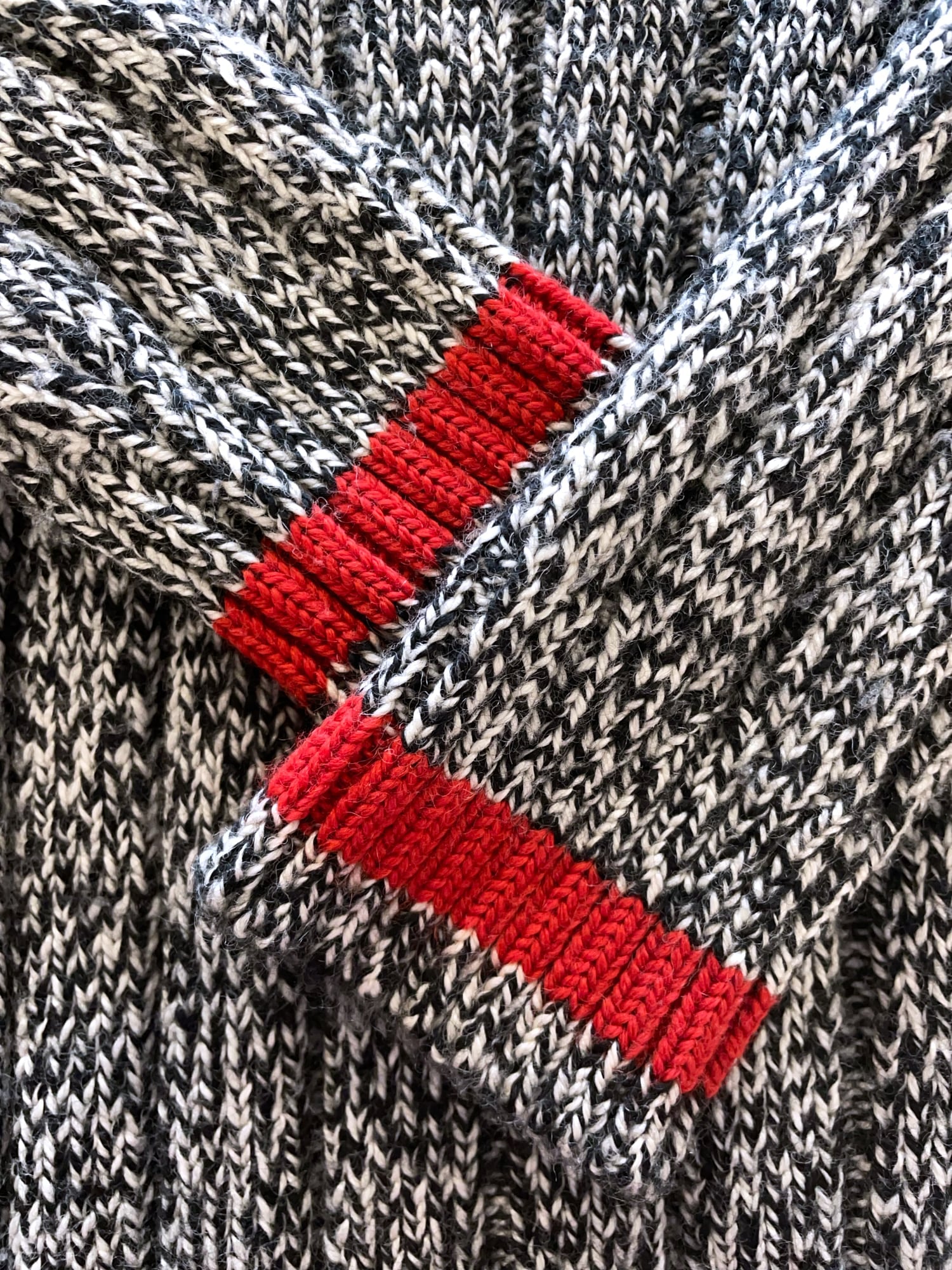 Y’s bis Yohji Yamamoto black white heathered wool rib red accent v-neck jumper