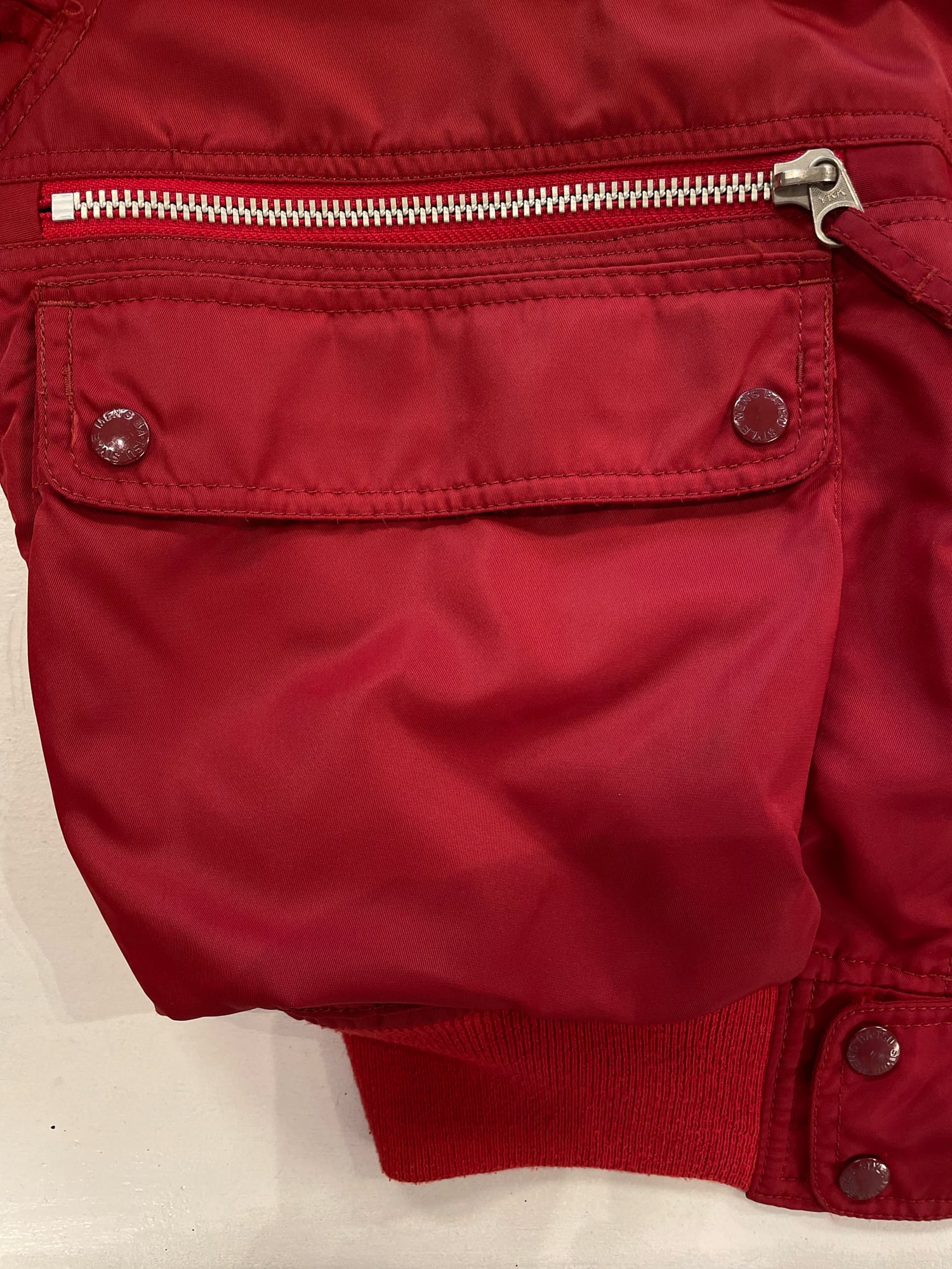Men’s Ba-tsu 1989 patched red nylon cropped racing jacket – Filter store