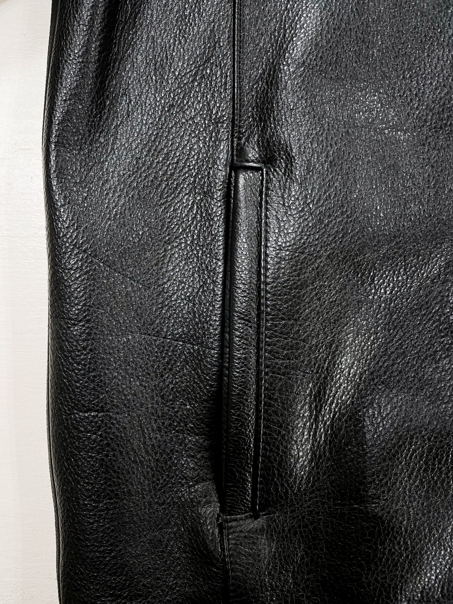 Chevignon 1990s quilted black leather zip jacket – Filter store Chevignon 1990s quilted black leather zip jacket – Filter store