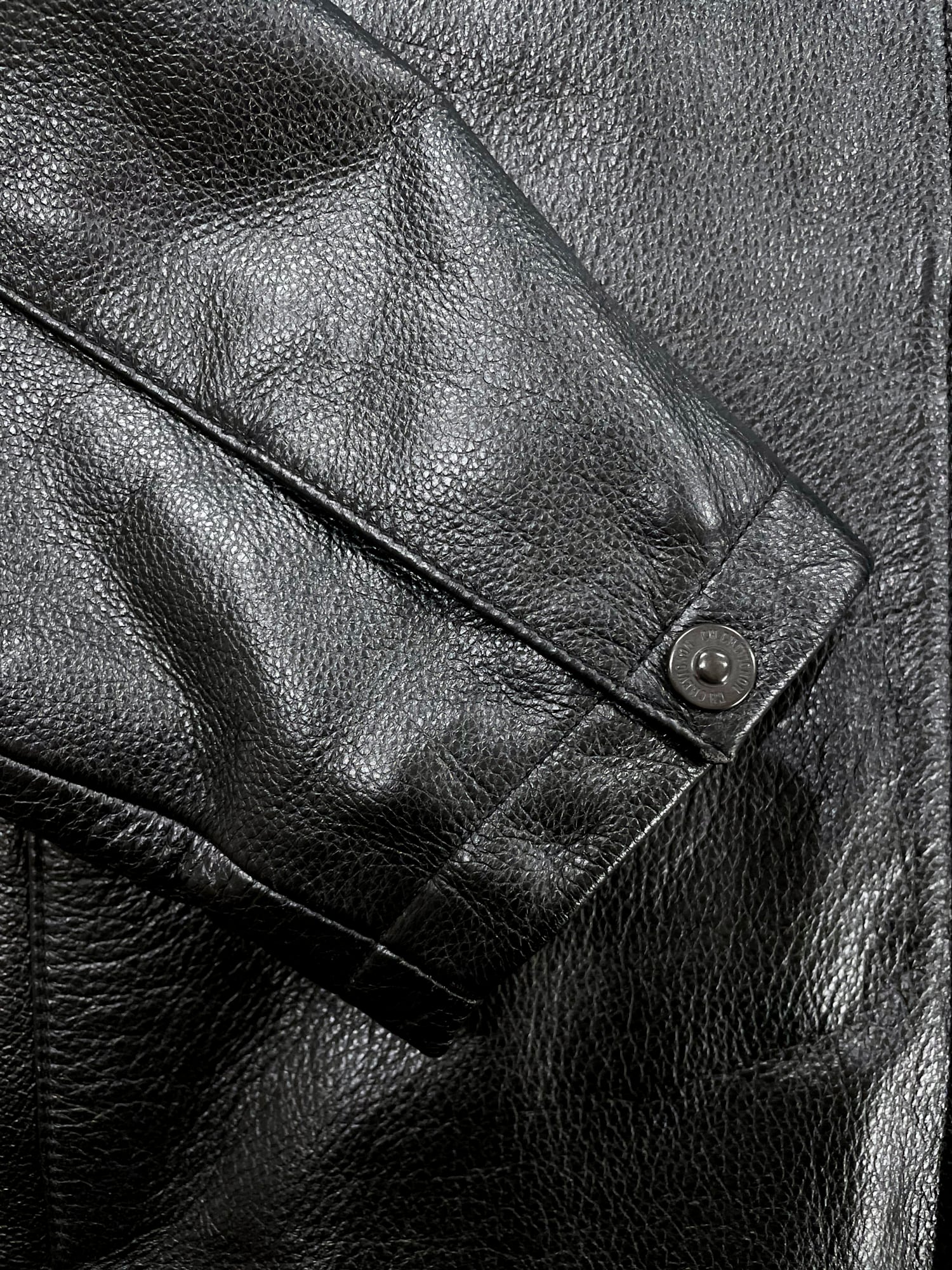 Chevignon 1990s quilted black leather zip jacket – Filter store