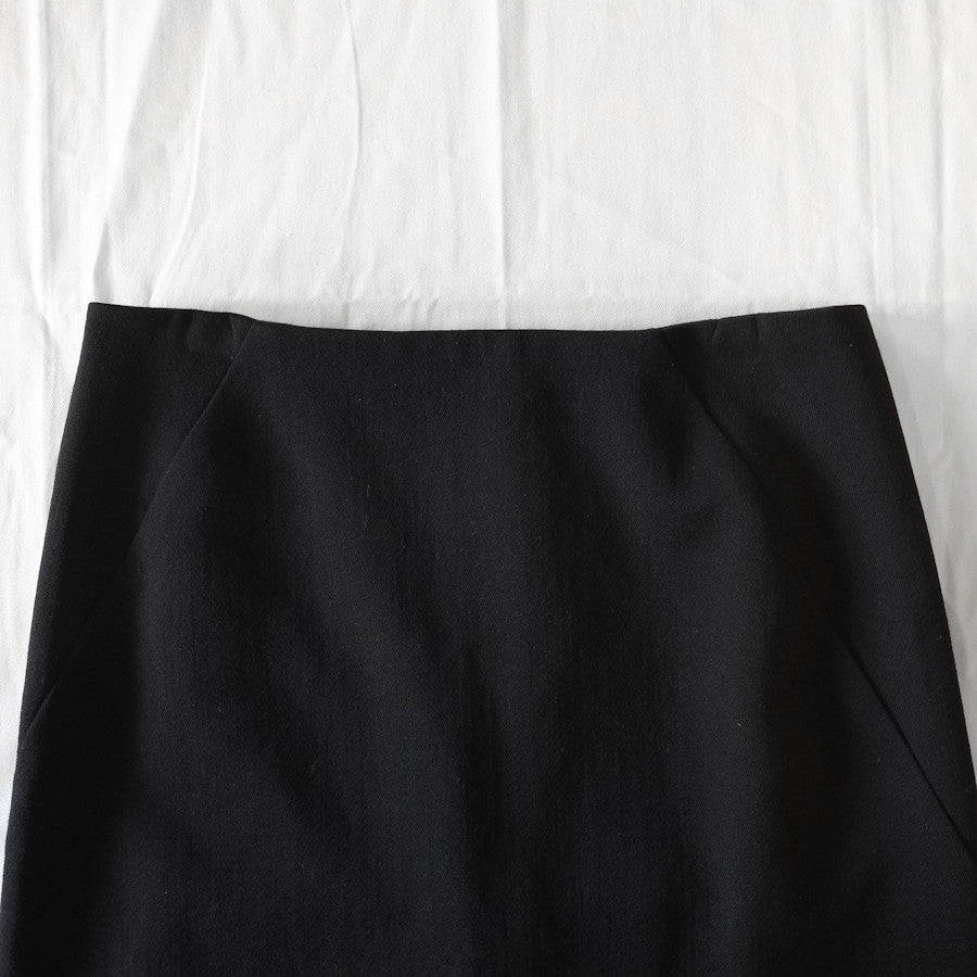 asymmetrical split skirt