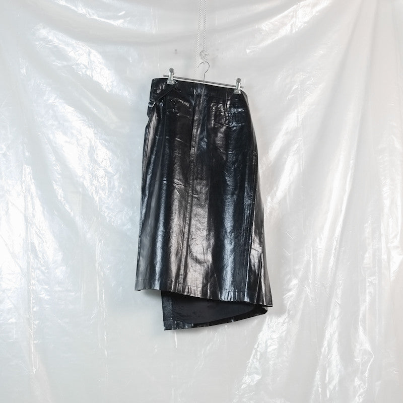 vinyl leather pleated skirt