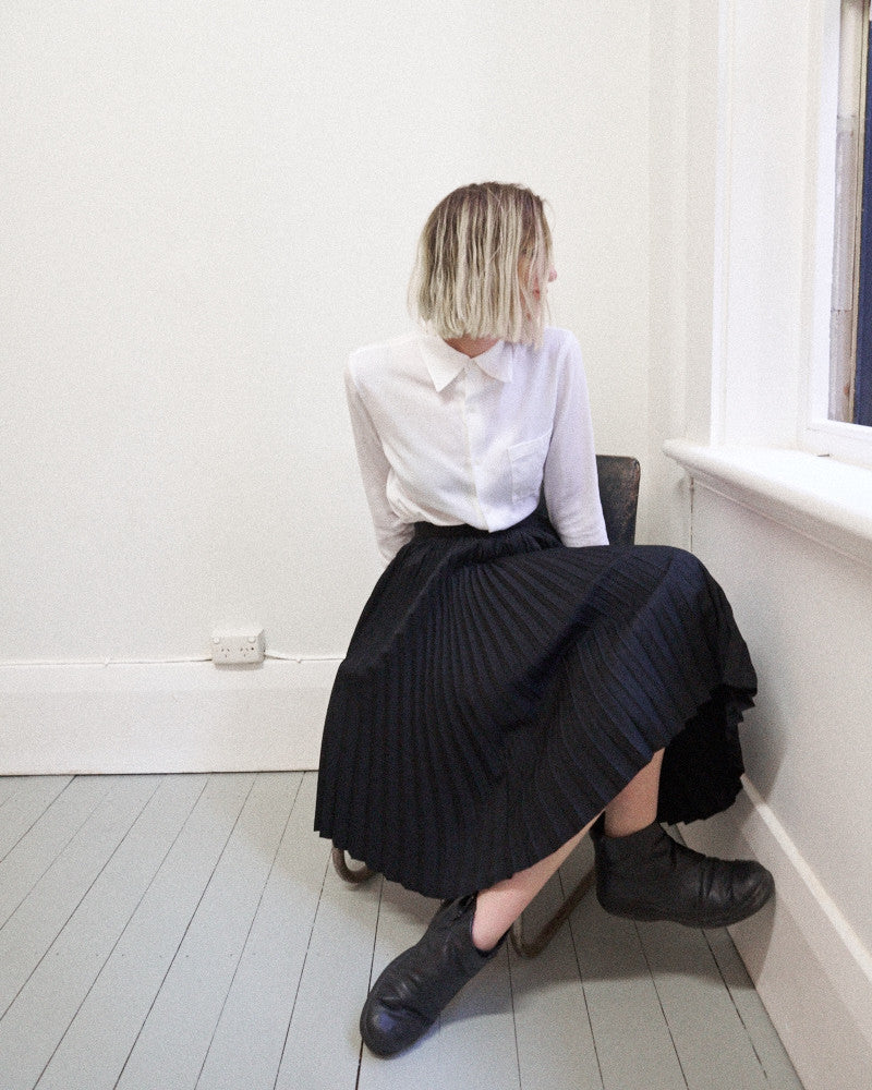 worsted wool accordian pleat skirt