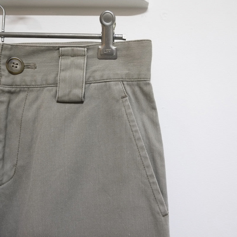 flap pocket cuffed trousers