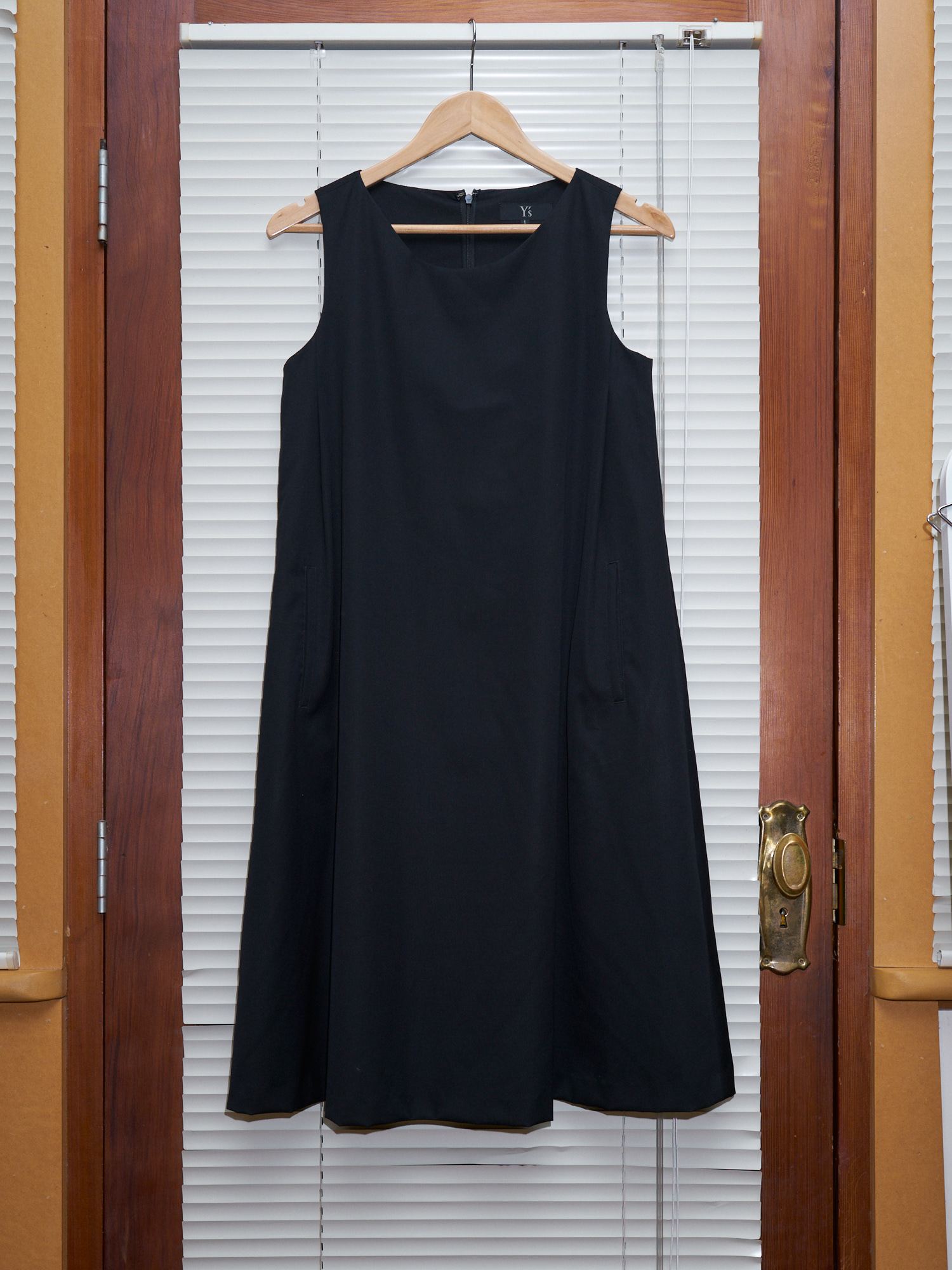 Y's Yohji Yamamoto black wool gabardine flared sleeveless dress - womens S M