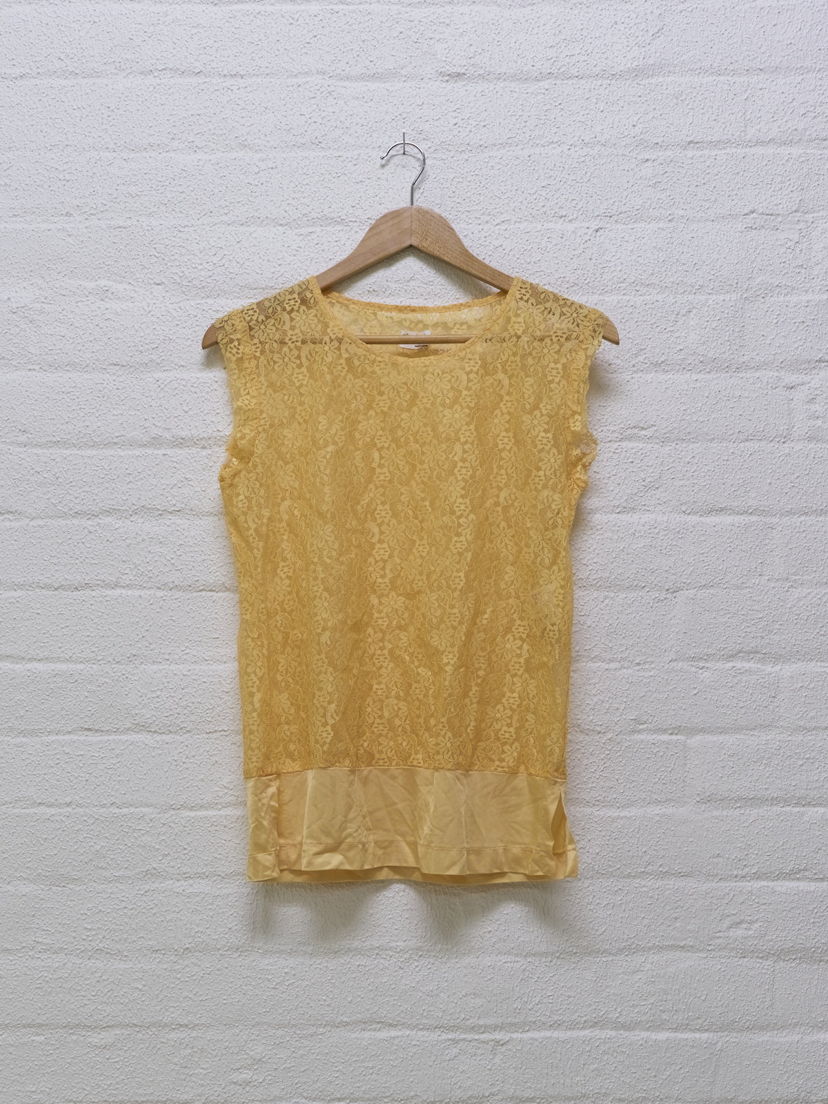 Comme des Garcons 1995 lace sleeveless top with satin hem panel - womens S