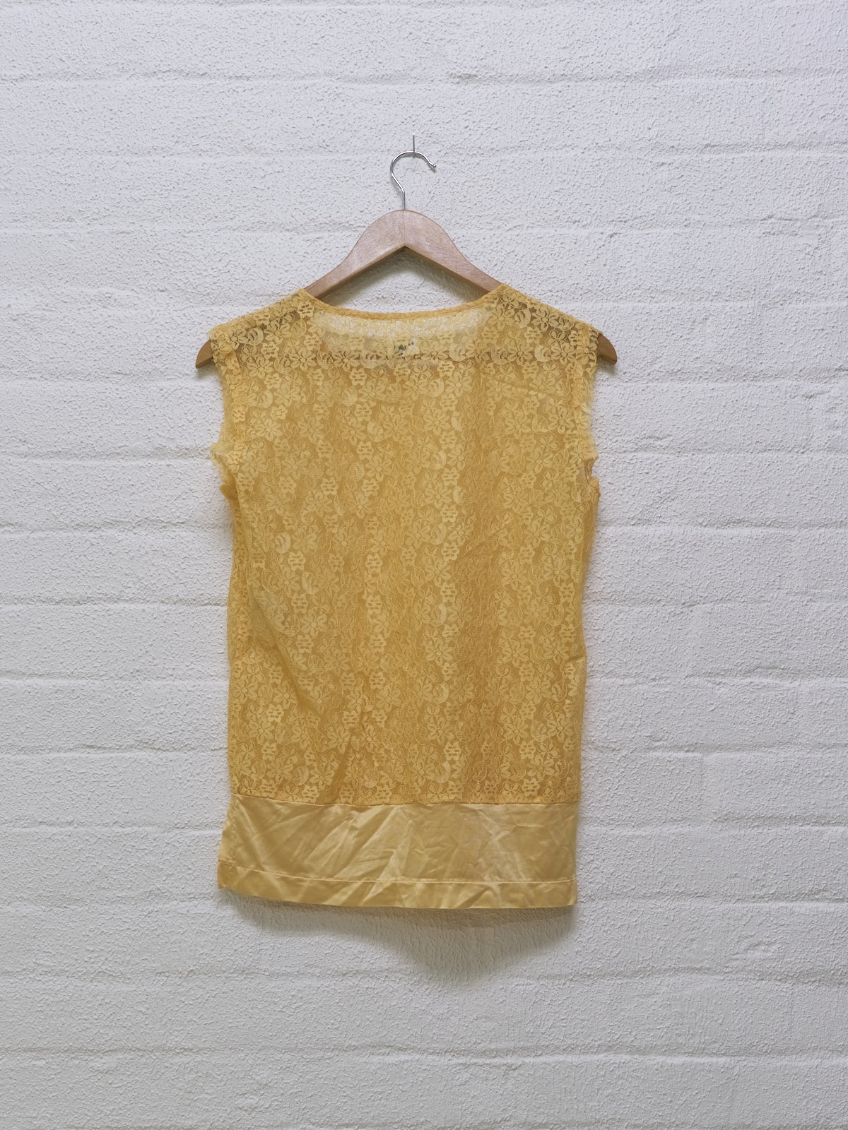 Comme des Garcons 1995 lace sleeveless top with satin hem panel - womens S