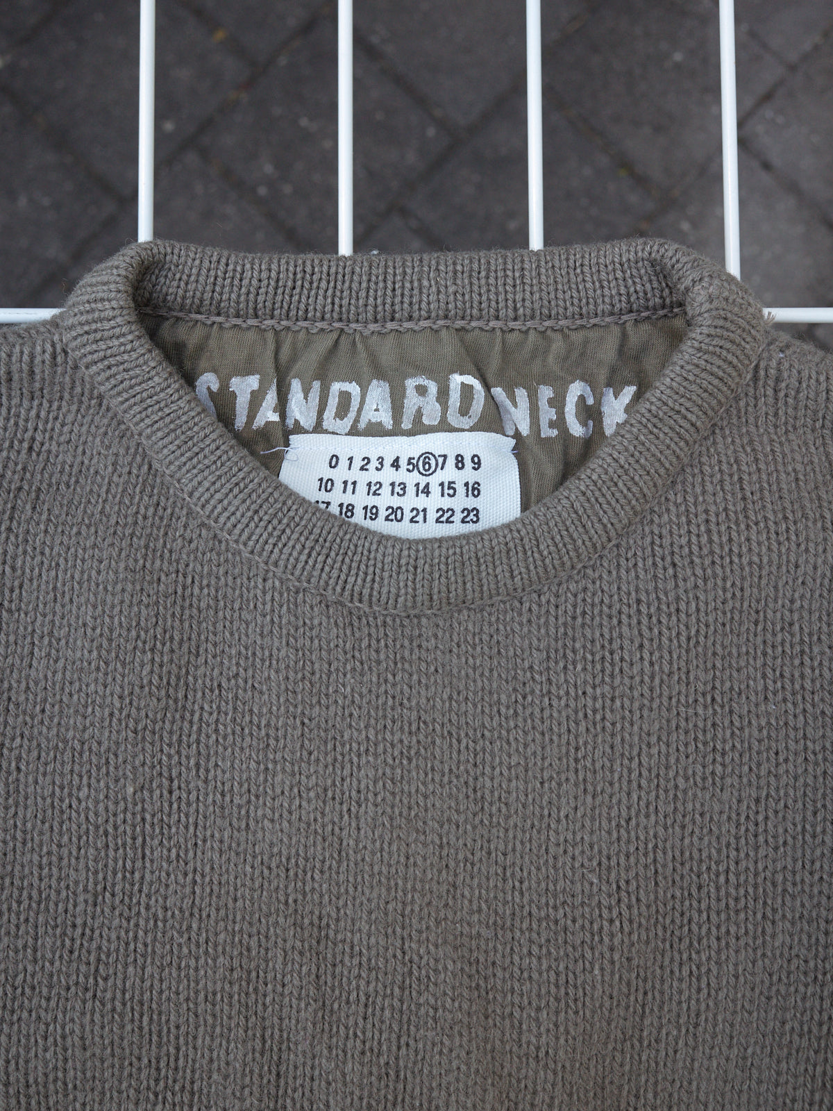 Maison Martin Margiela 6 1990s khaki wool "STANDARD NECK" zip jumper - size M S
