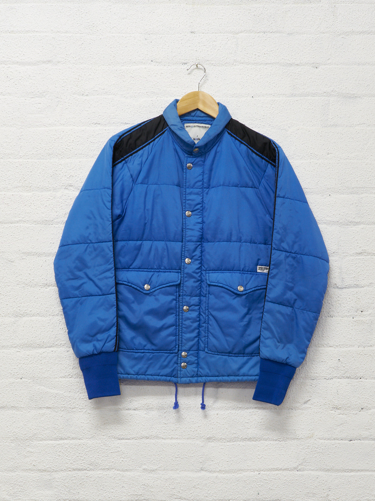 Neighborhood 2001 blue nylon quilted contrast sleeve panel jacket - mens M S