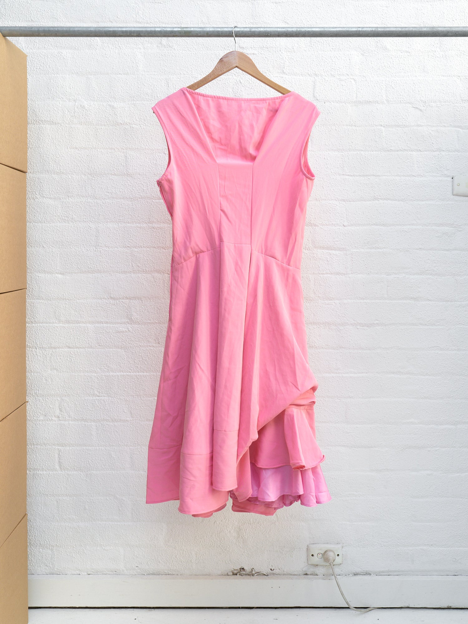 Comme des Garcons 1995 pink polyester flared ruffled sleeveless dress - size M