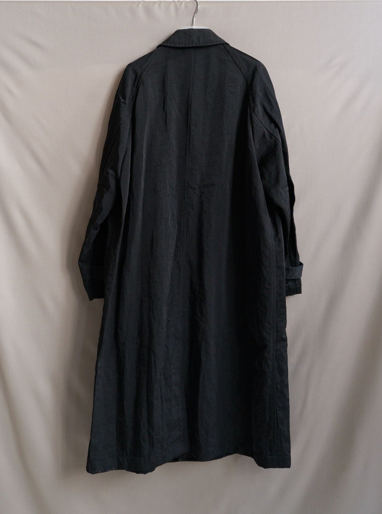 Comme des Garcons Homme AW1993 black creased nylon mackintosh coat - mens M