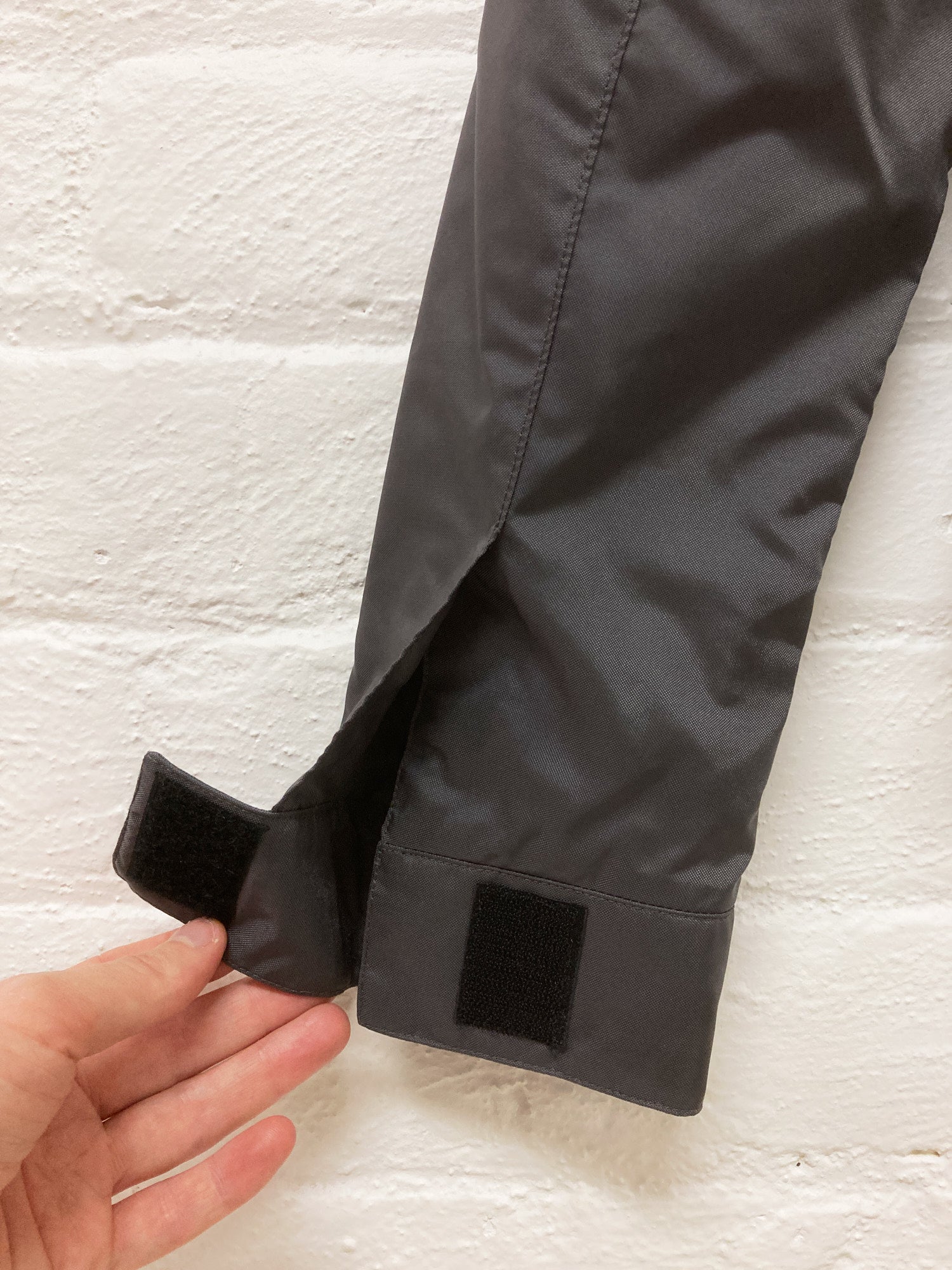 Miu Miu 1990s grey padded nylon multi-compartment zip pocket jacket - 38