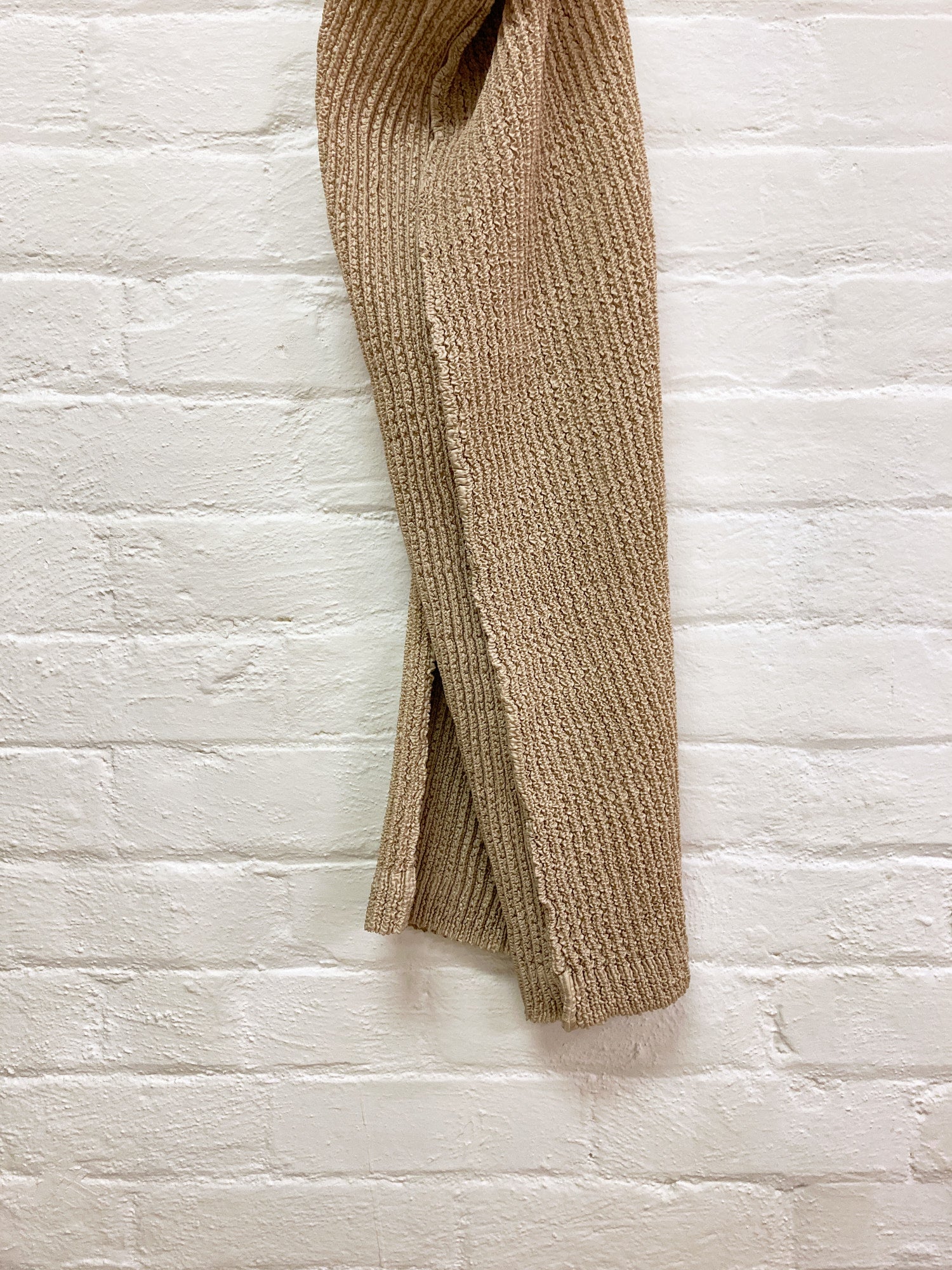 Yoshiki Hishinuma Peplum beige polyester pleated skirt and turtleneck set - 1 S