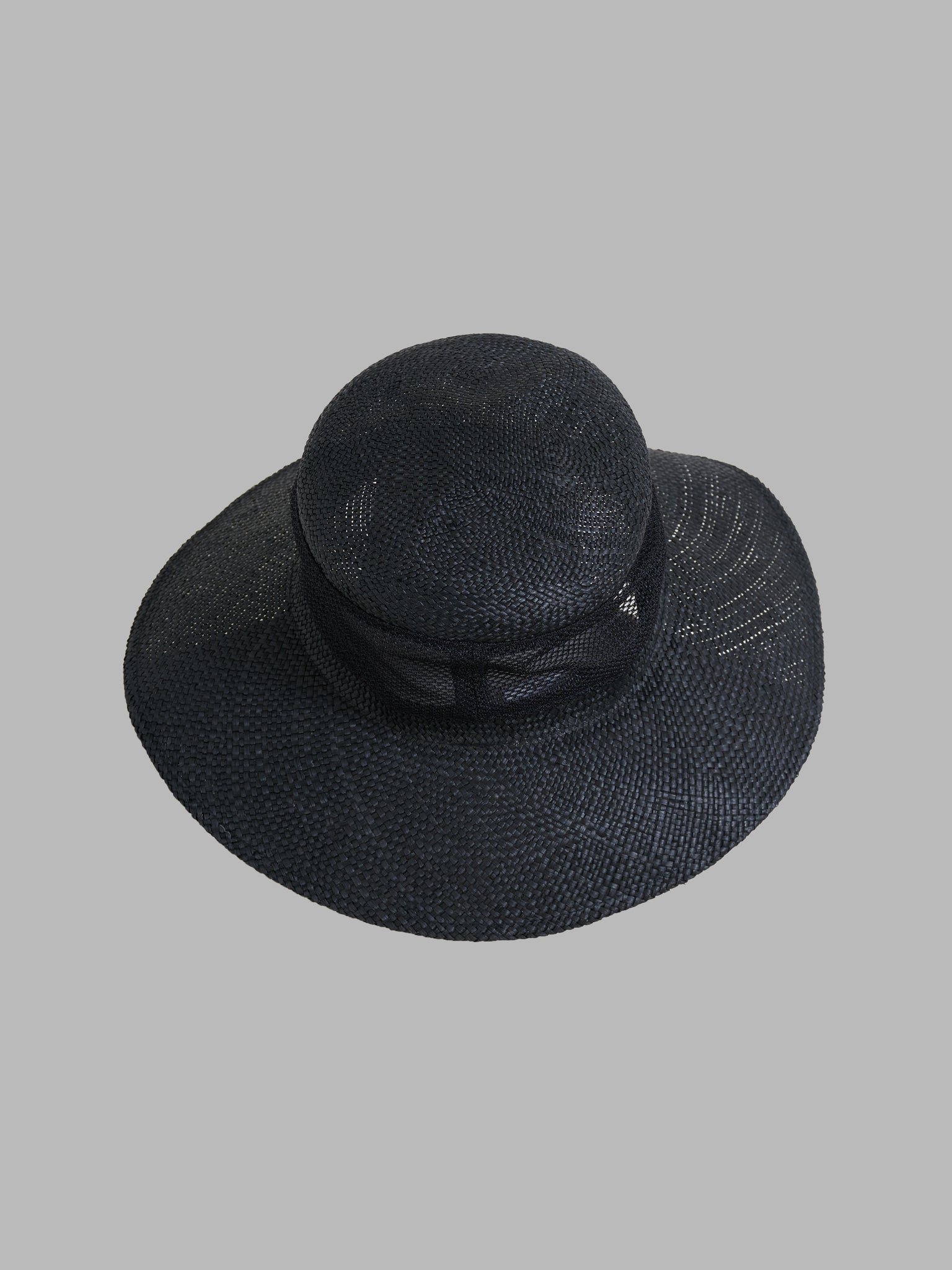Yoshiki Hishinuma black straw wide brim hat with mesh air panel - size 57.5