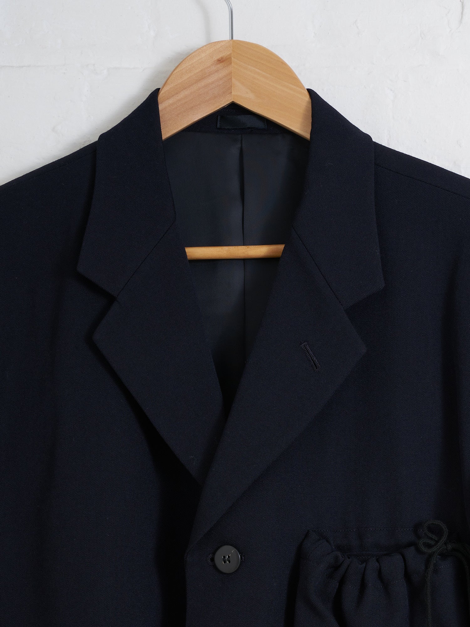 Giuliano Fujiwara very dark navy wool drawstring pocket blazer - size M