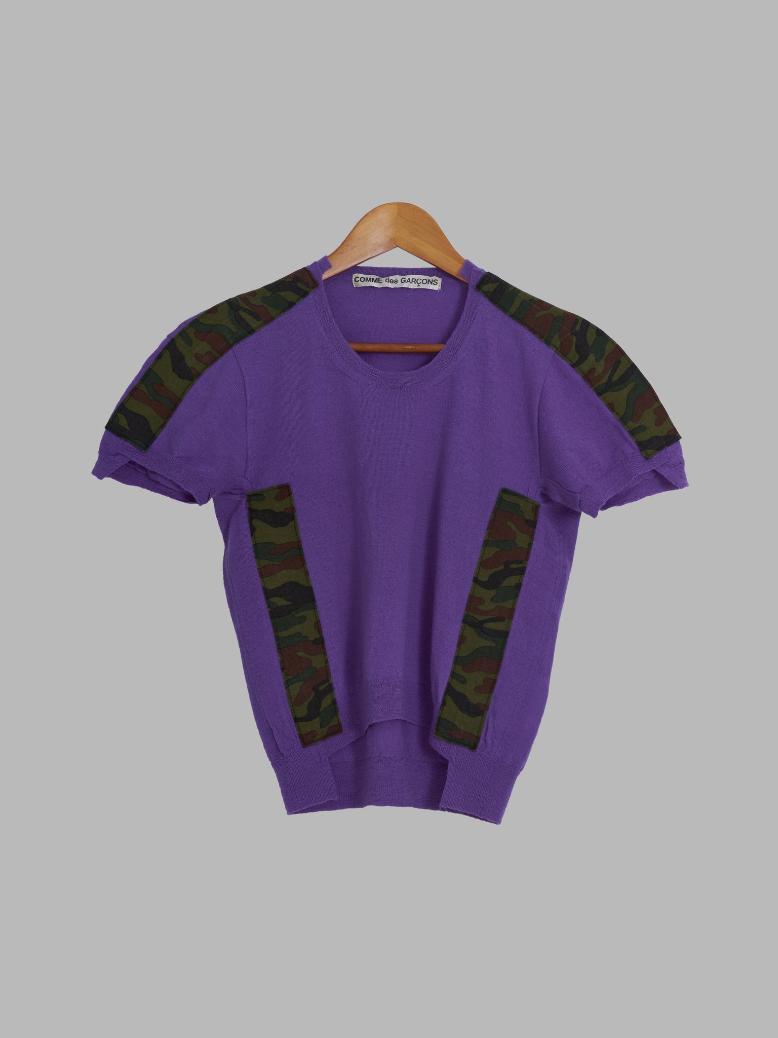 Comme des Garcons SS2001 purple wool short sleeve sweater with camo tape - S