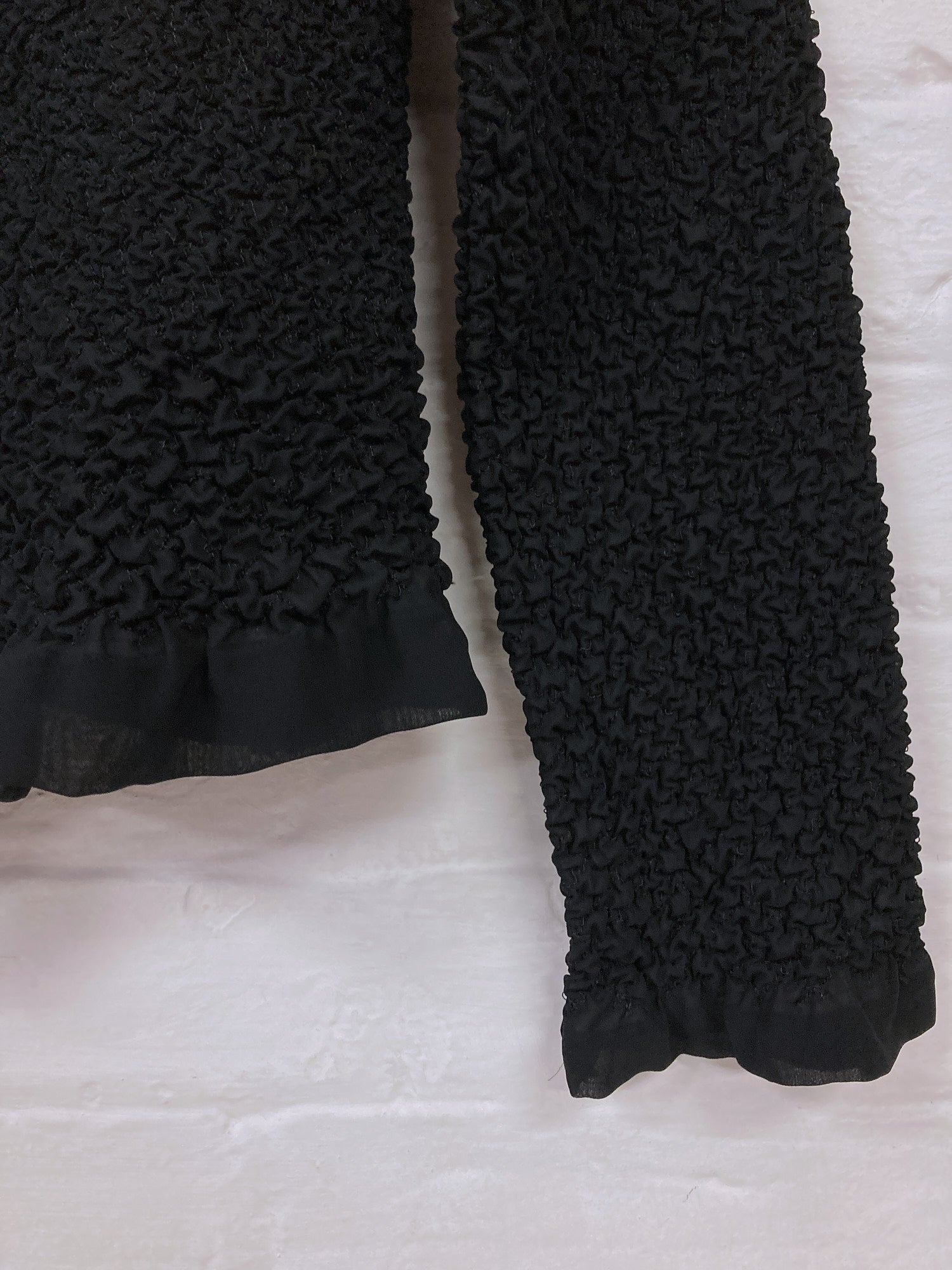 Yoshiki Hishinuma black ruched polyester hem ruffle shirt - 3 M S