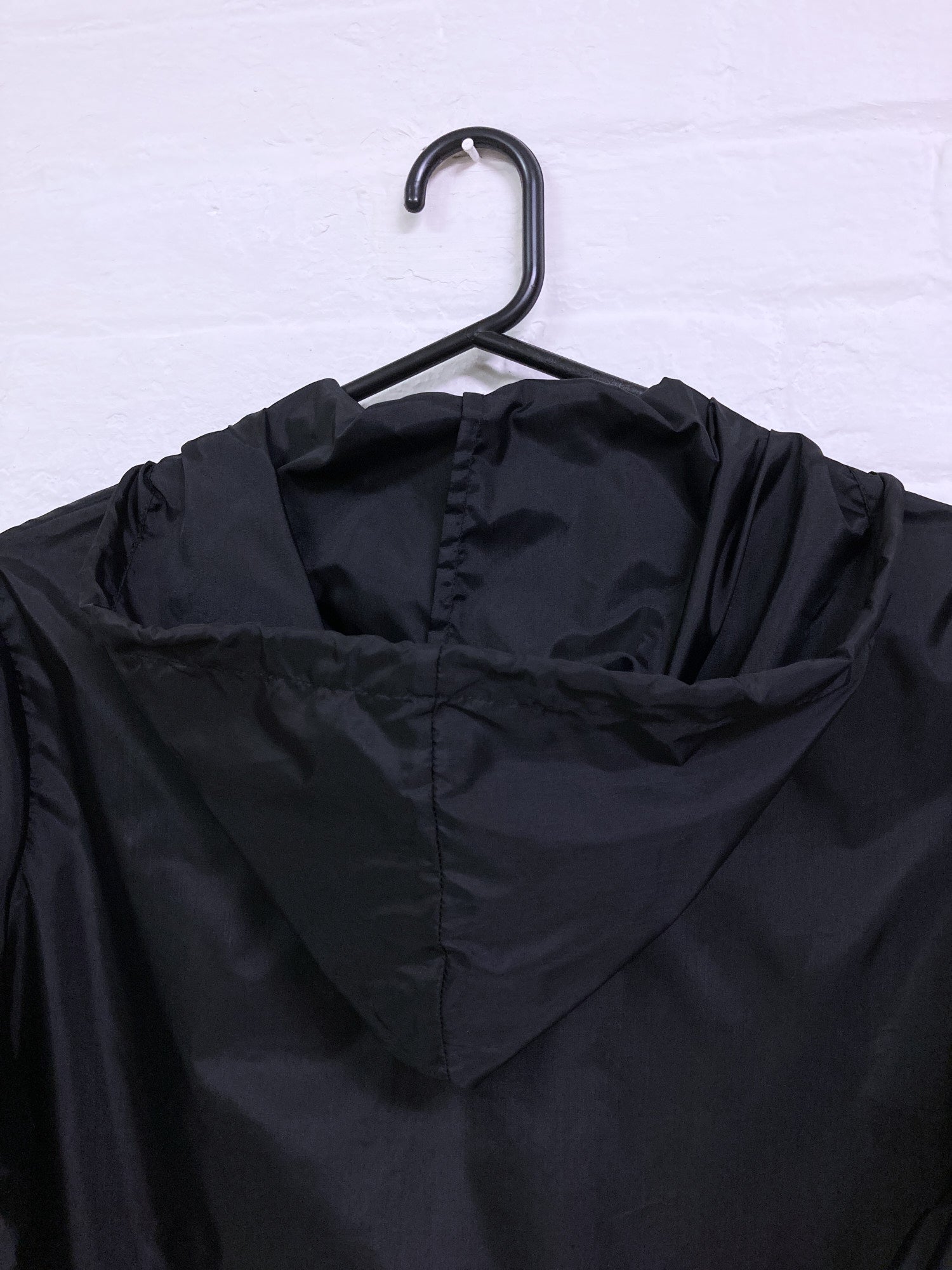 Jean Colonna lightweight black nylon hooded pullover windbreaker - size 48