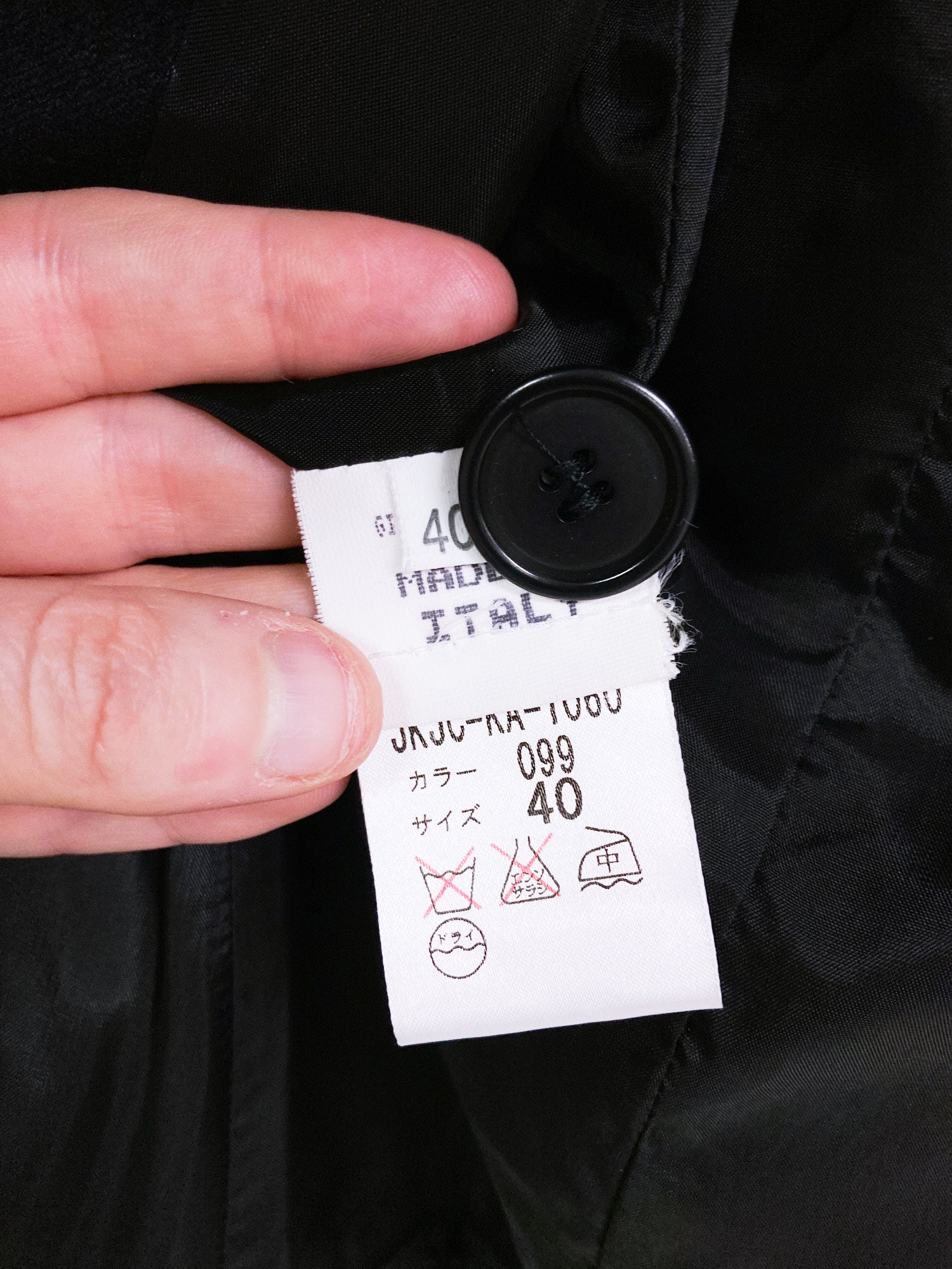 Jean Colonna black woolen three button blazer with sleeve tucks - size 40