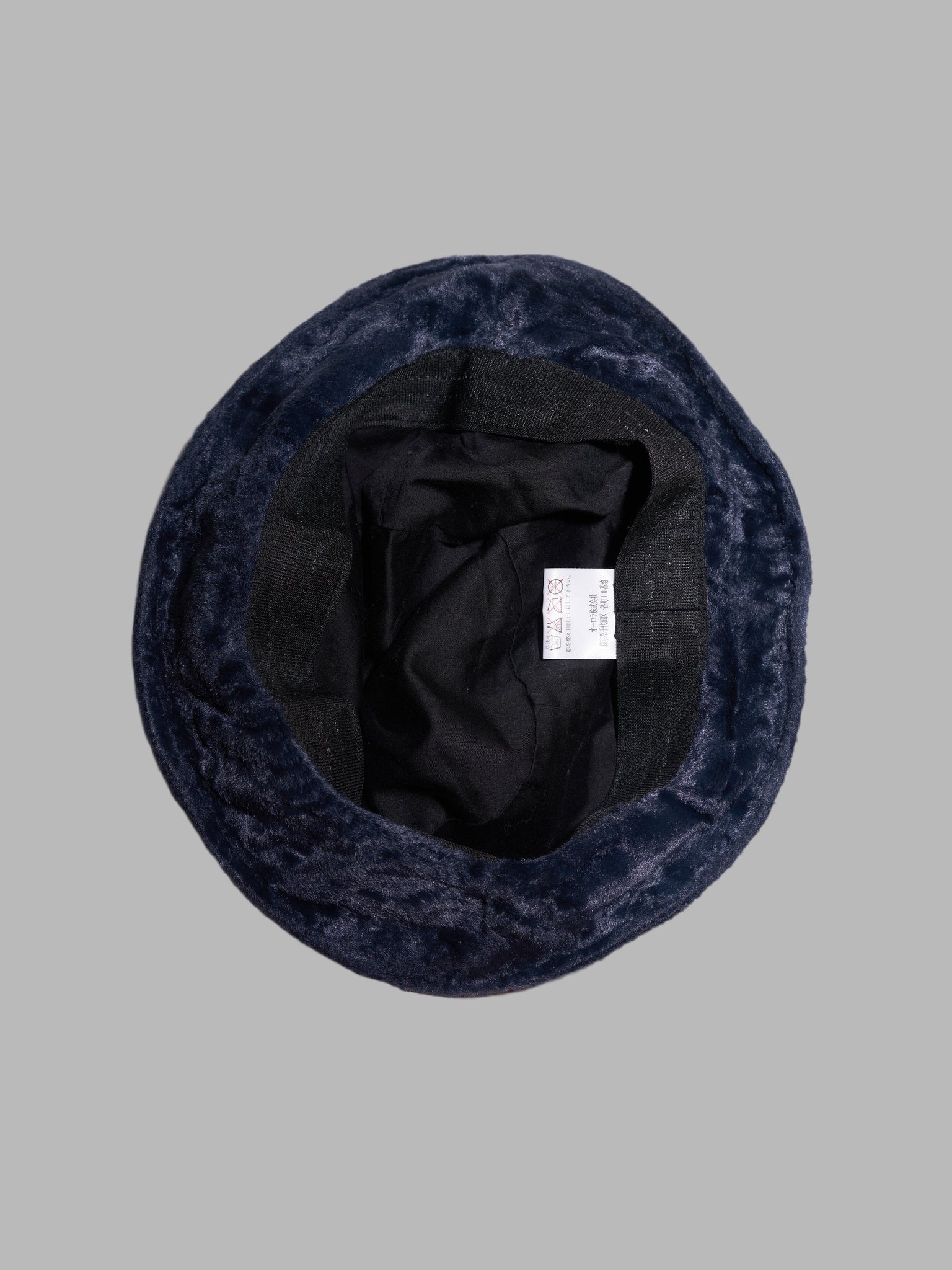 Jean Colonna dark blue velour bucket hat