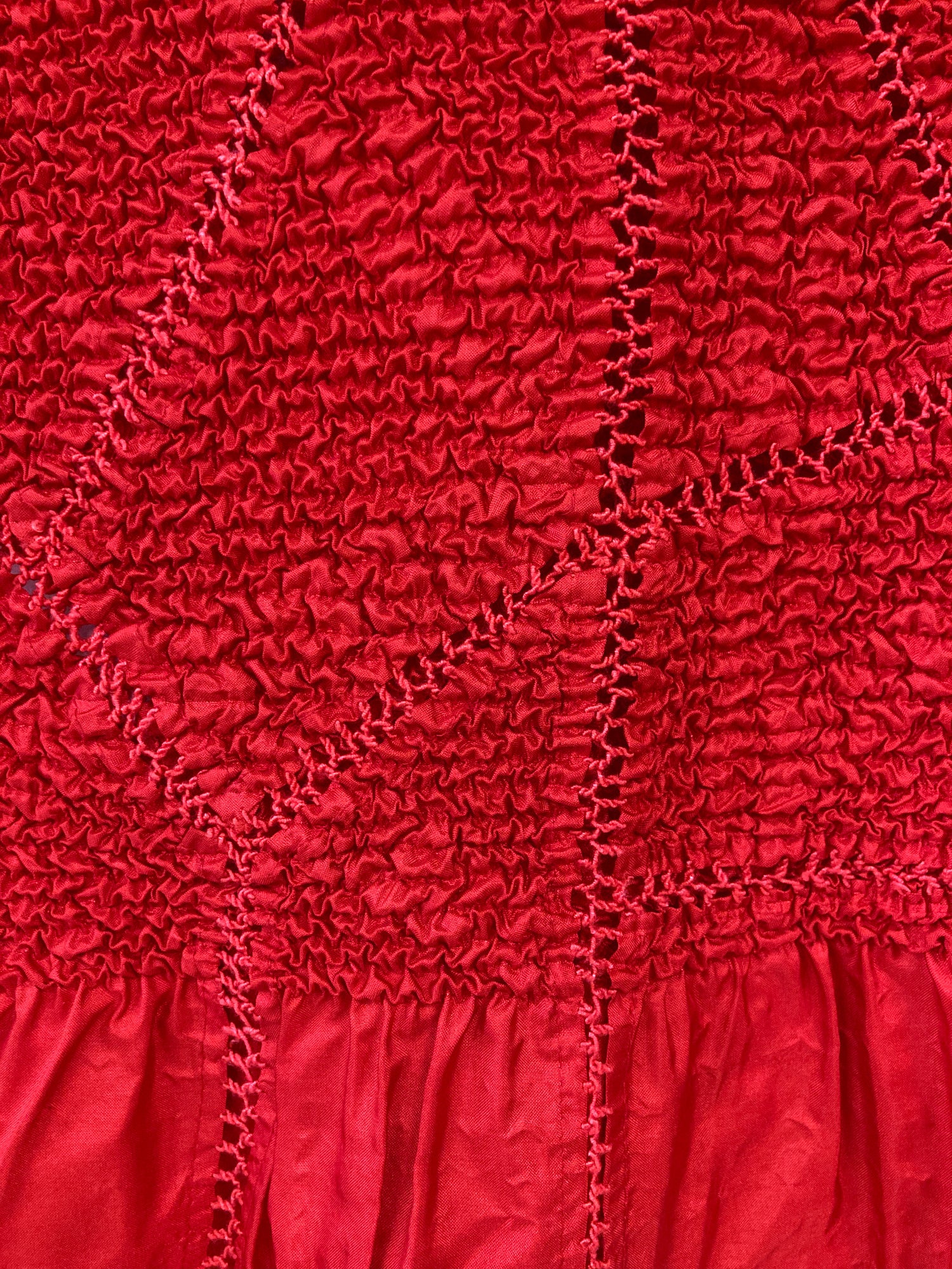 Yoshiki Hishinuma wrinkled red poly sleeveless top with lacework and hem ruffle