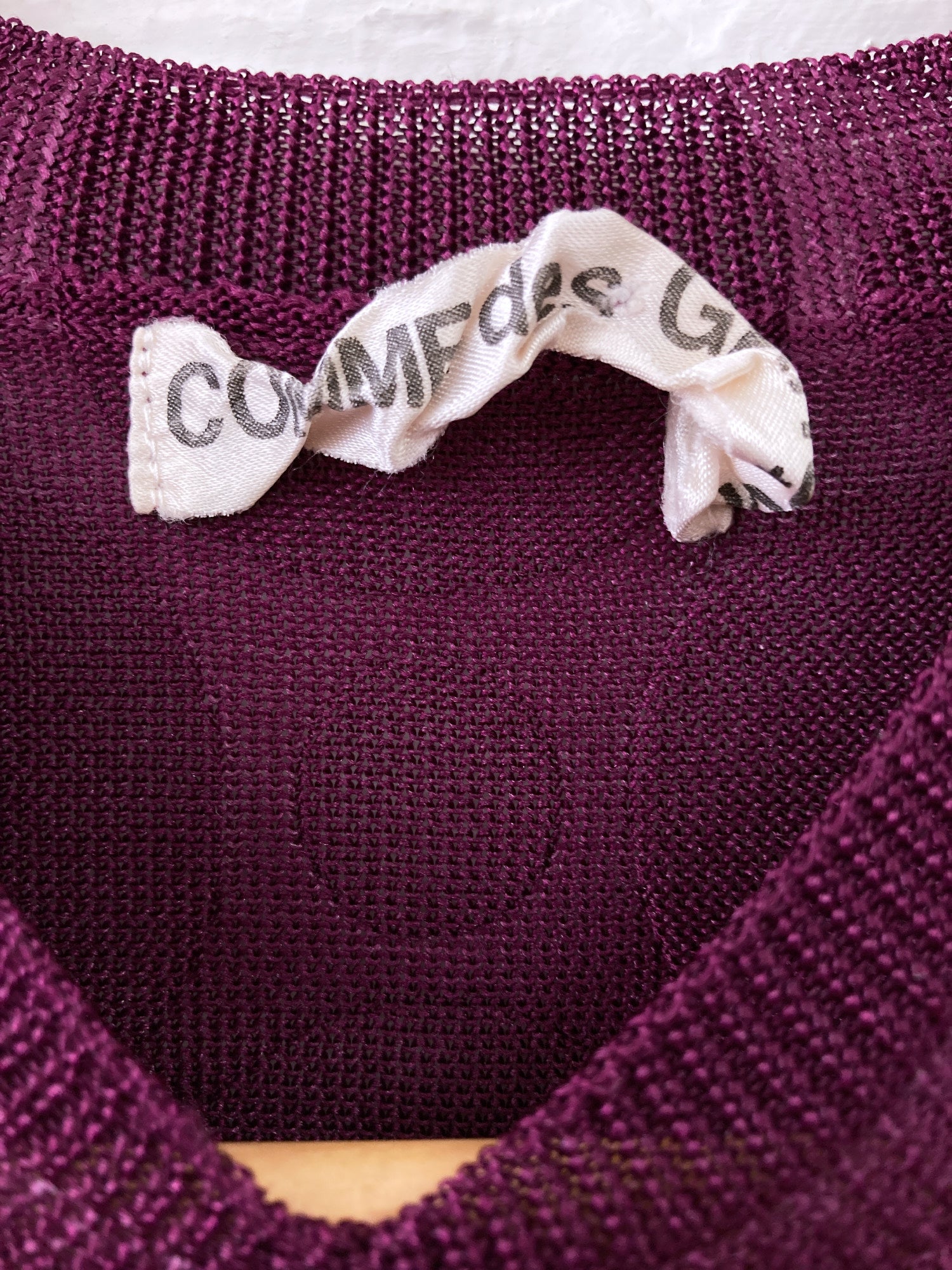 Comme des Garcons 1999 purple polyester knit circle pattern v neck t-shirt - S