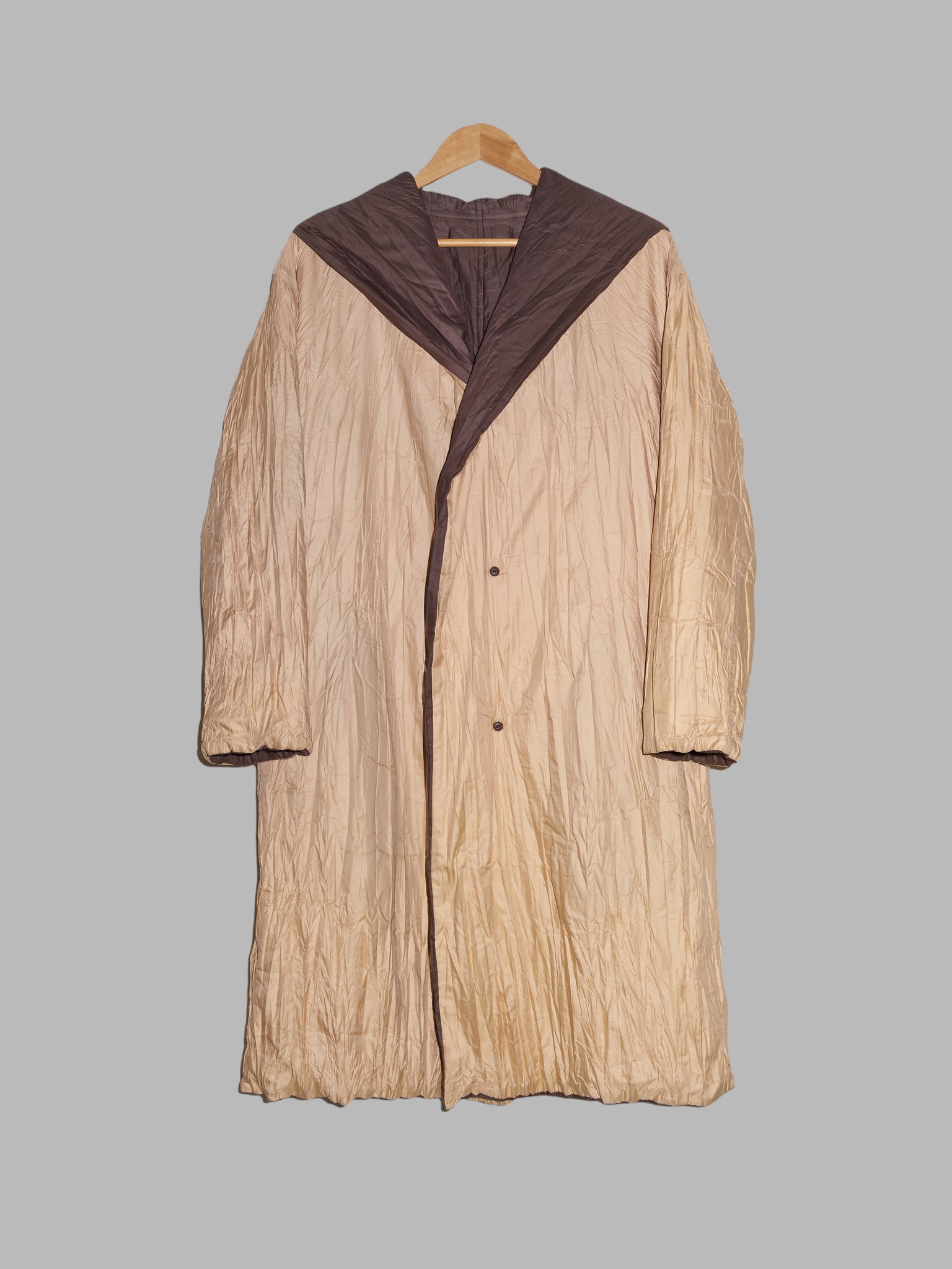 Issey Miyake Windcoat padded brown beige wrinkled nylon-poly hooded coat
